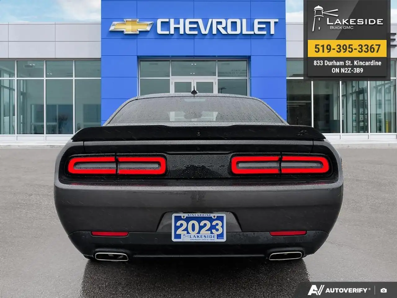 Dodge Challenger снимка Dodge Challenger