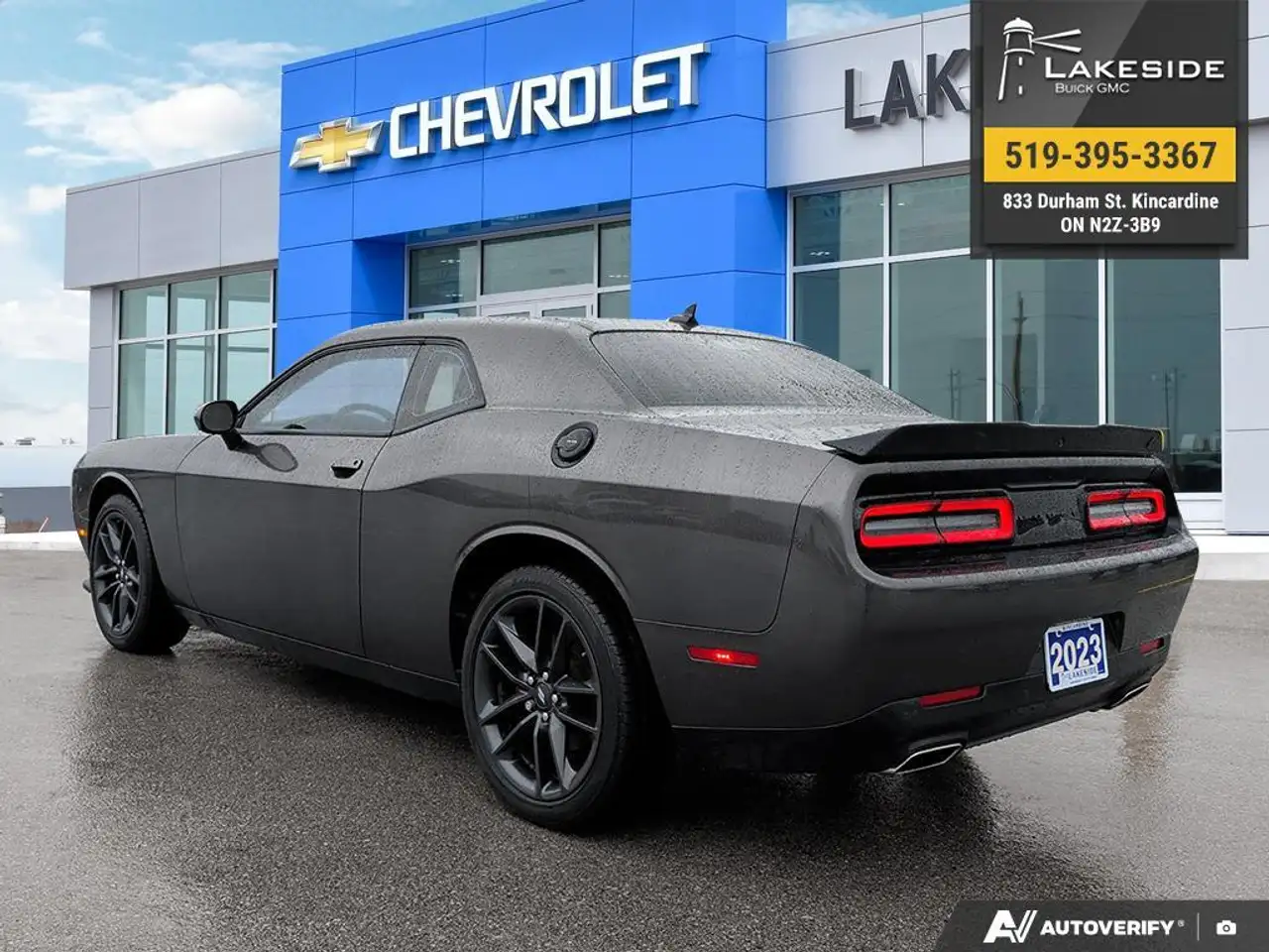 Dodge Challenger снимка Dodge Challenger
