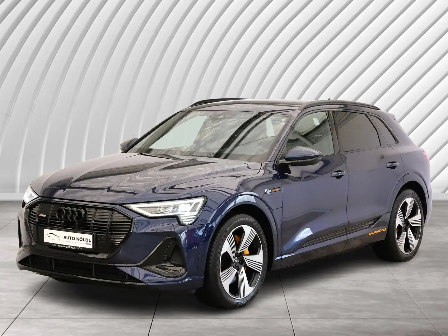 Audi e-tron 55 quattro S line | 4J Batteriegarantie Blau - 1