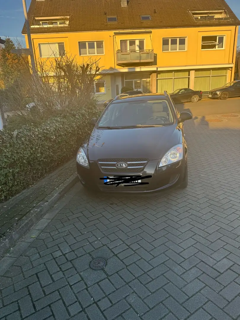 Kia Ceed SW / cee'd SW LX Schwarz - 1
