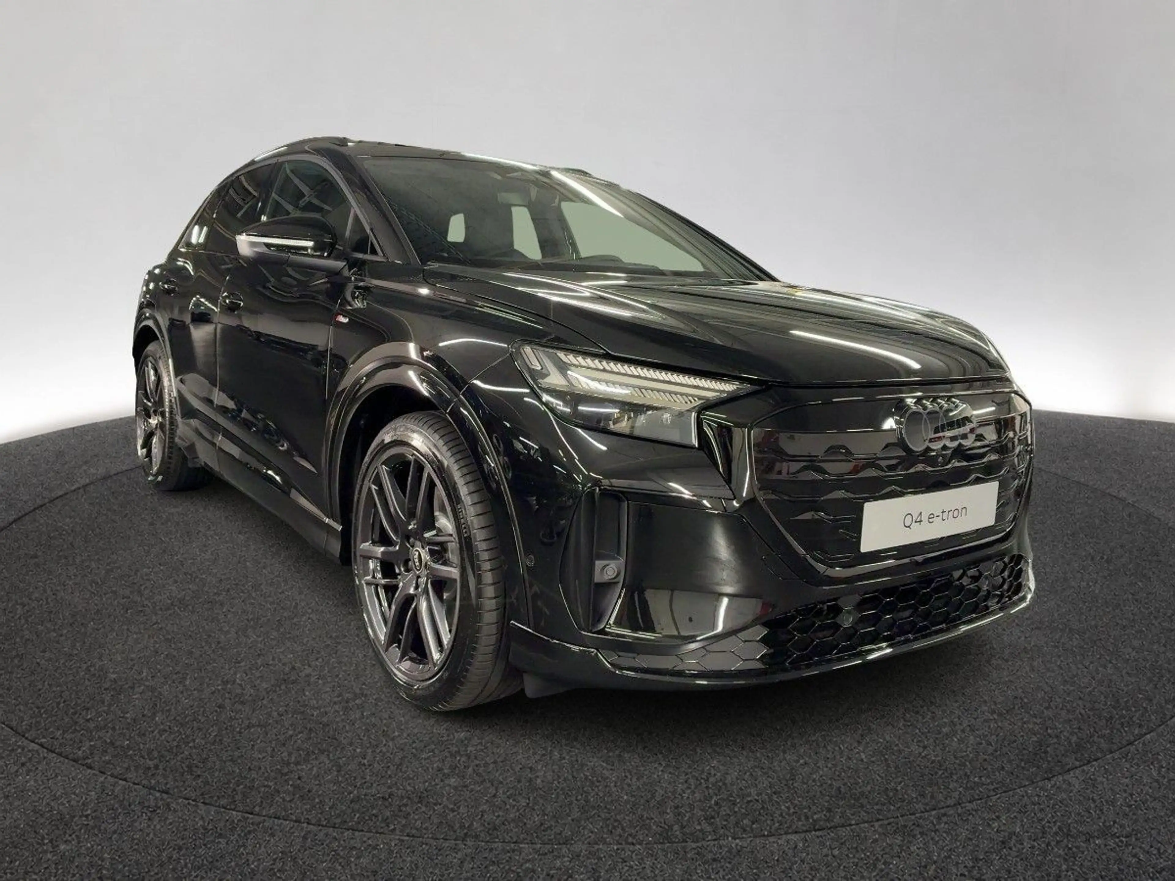 Audi Q4 e-tron quattro performance 250 kW — photo 4