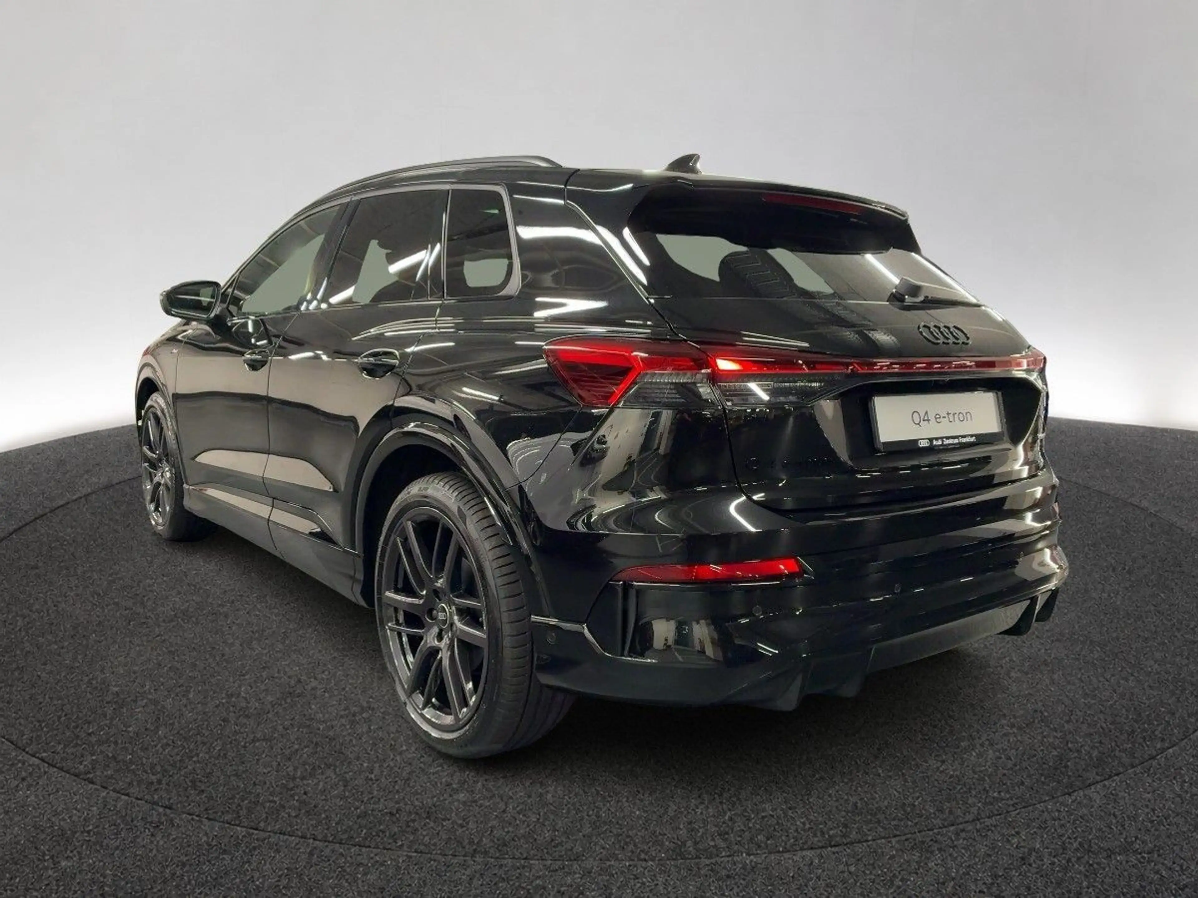 Audi Q4 e-tron quattro performance 250 kW — photo 2