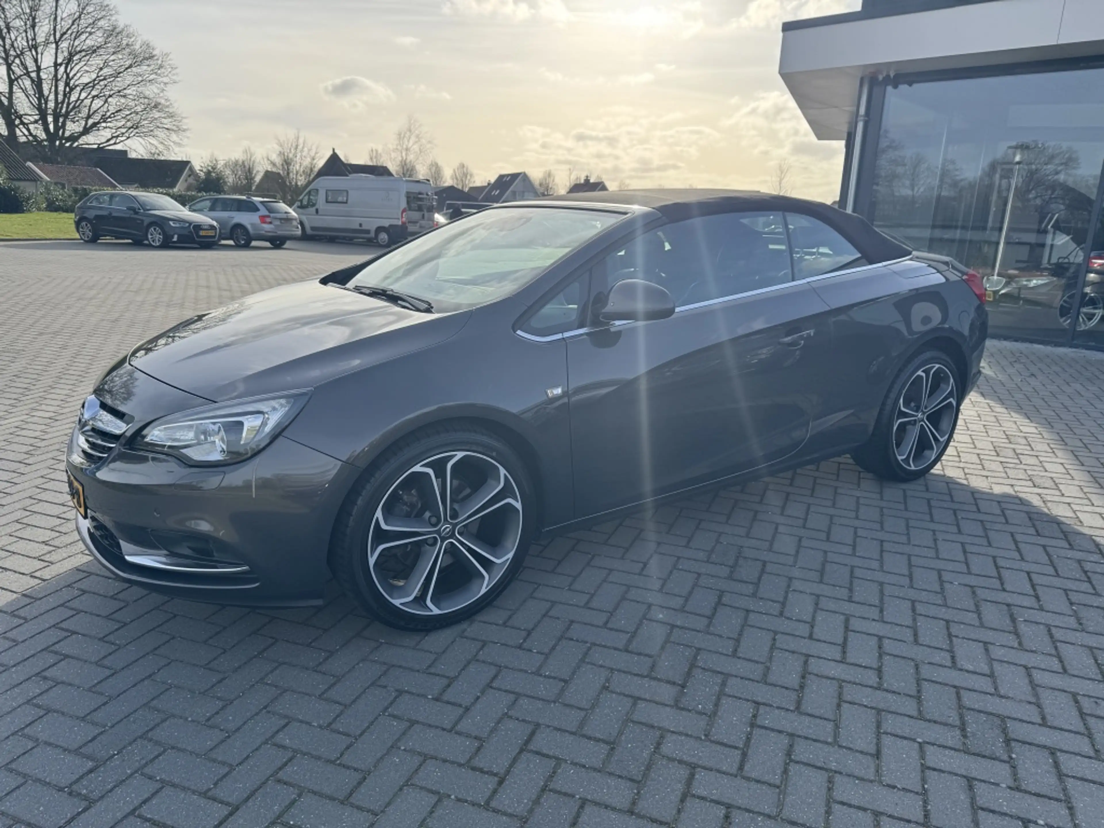 Opel Cascada 1.6 Turbo Cosmo MET NIEUWE MOTOR!!! — photo 14