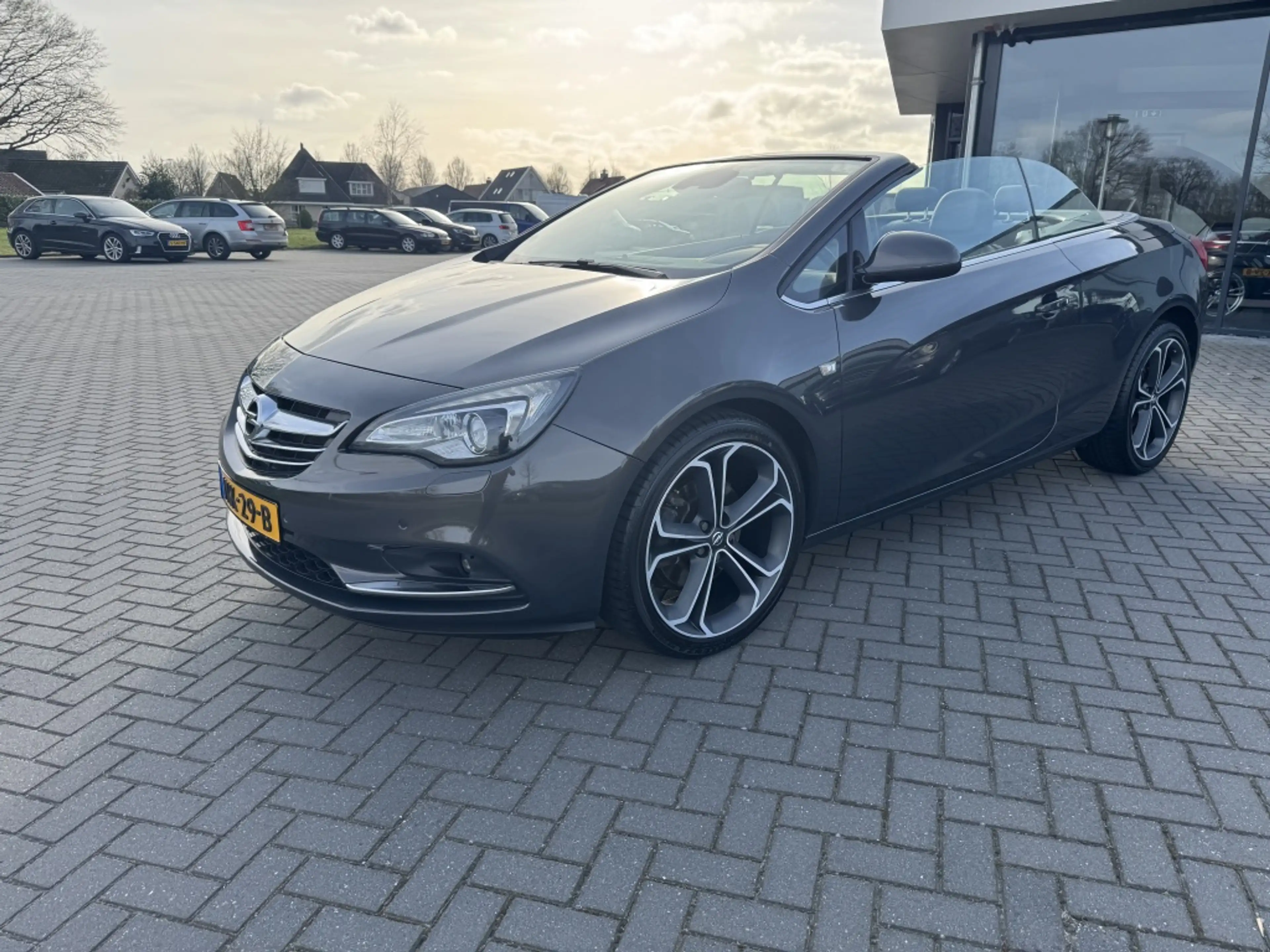 Opel Cascada 1.6 Turbo Cosmo MET NIEUWE MOTOR!!! — photo 3