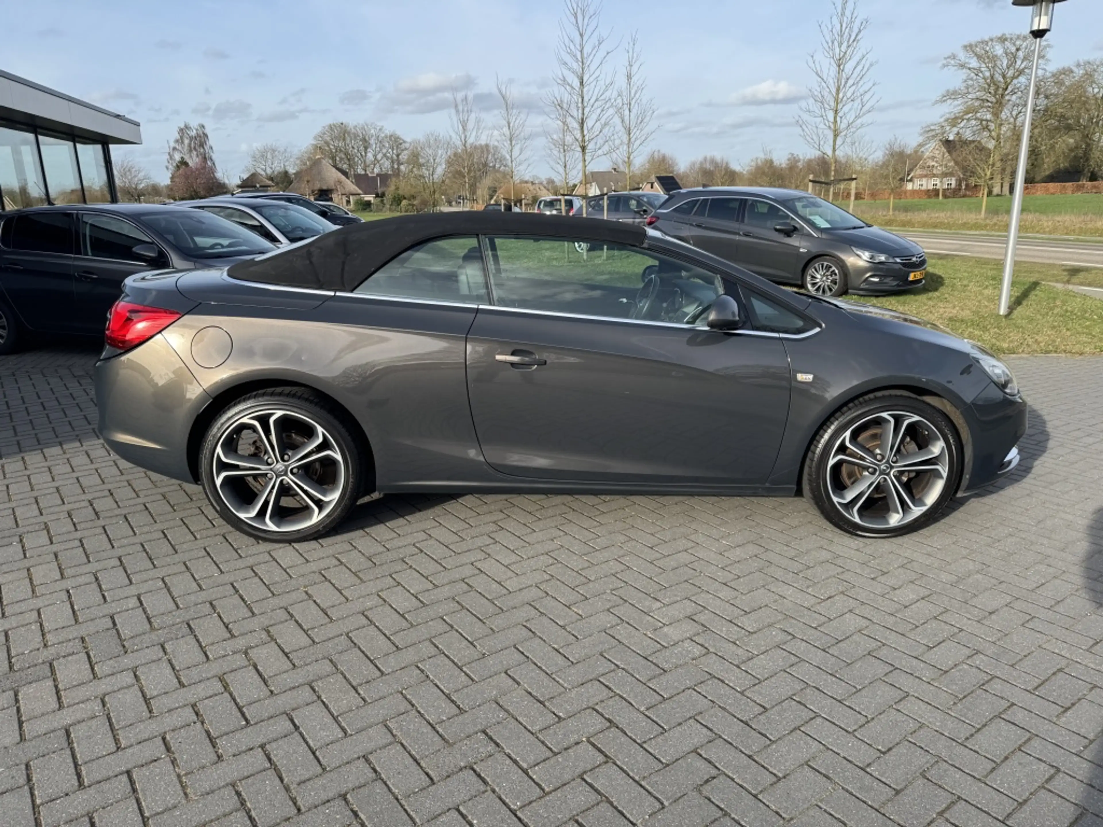 Opel Cascada 1.6 Turbo Cosmo MET NIEUWE MOTOR!!! — photo 16