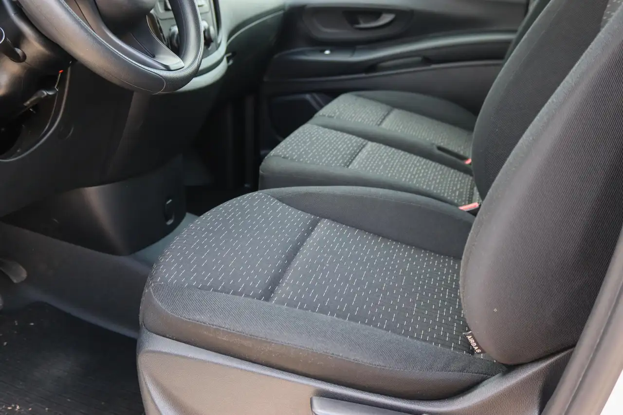 Mercedes-Benz Vito eVito Tourer PRO L2 90 kWh 9-Persoons, DAB, Cruise, миниатюра 7