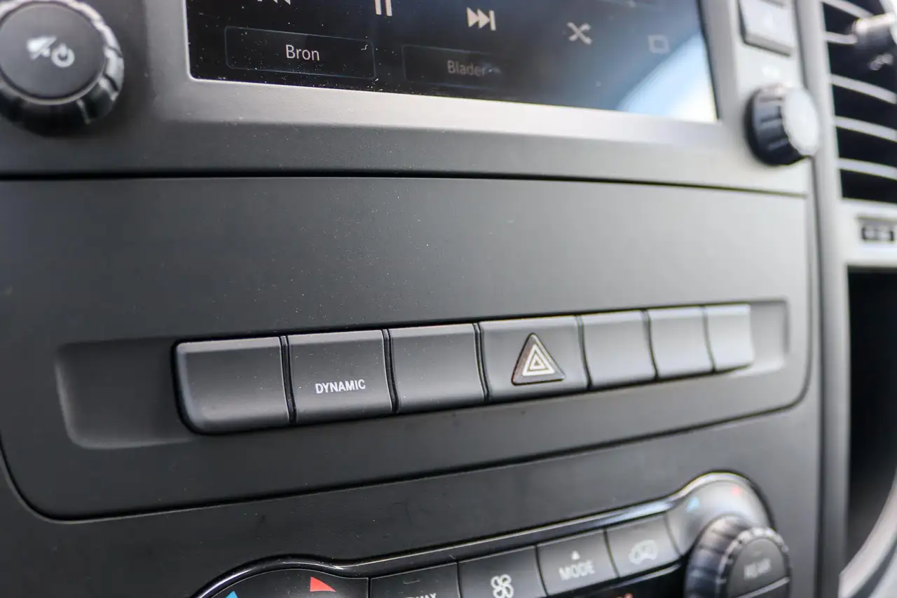 Mercedes-Benz Vito eVito Tourer PRO L2 90 kWh 9-Persoons, DAB, Cruise, миниатюра 19