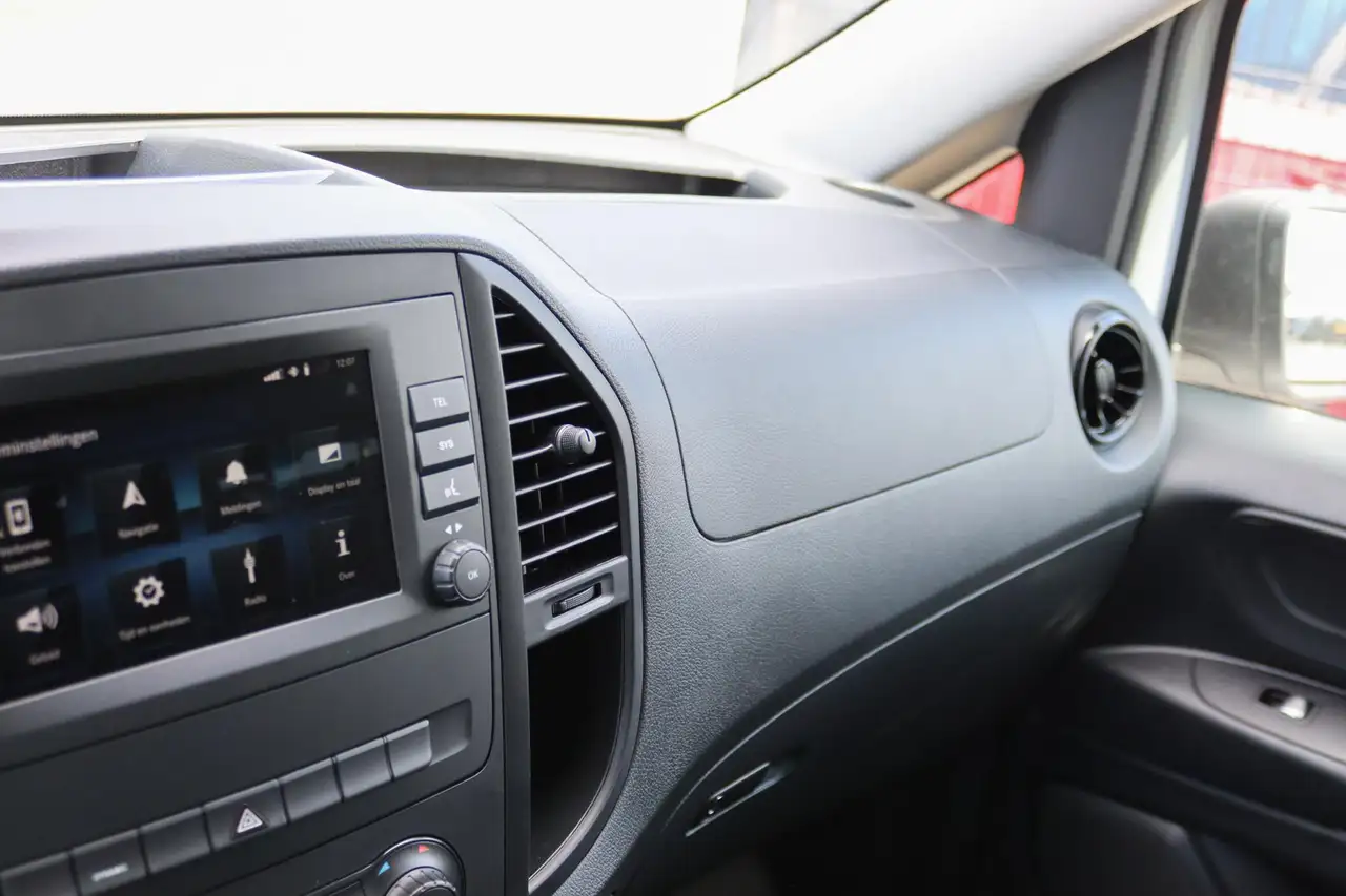 Mercedes-Benz Vito eVito Tourer PRO L2 90 kWh 9-Persoons, DAB, Cruise, миниатюра 25