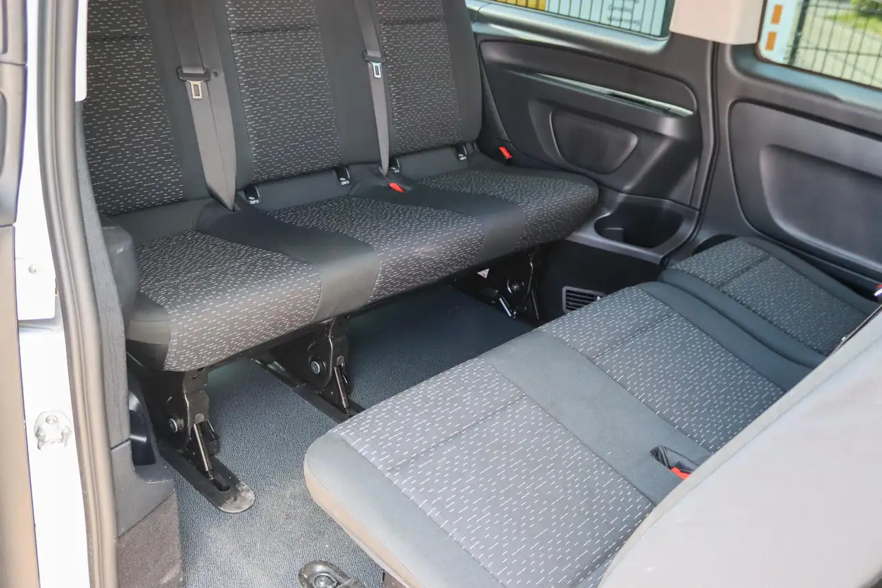 Mercedes-Benz Vito eVito Tourer PRO L2 90 kWh 9-Persoons, DAB, Cruise, миниатюра 28