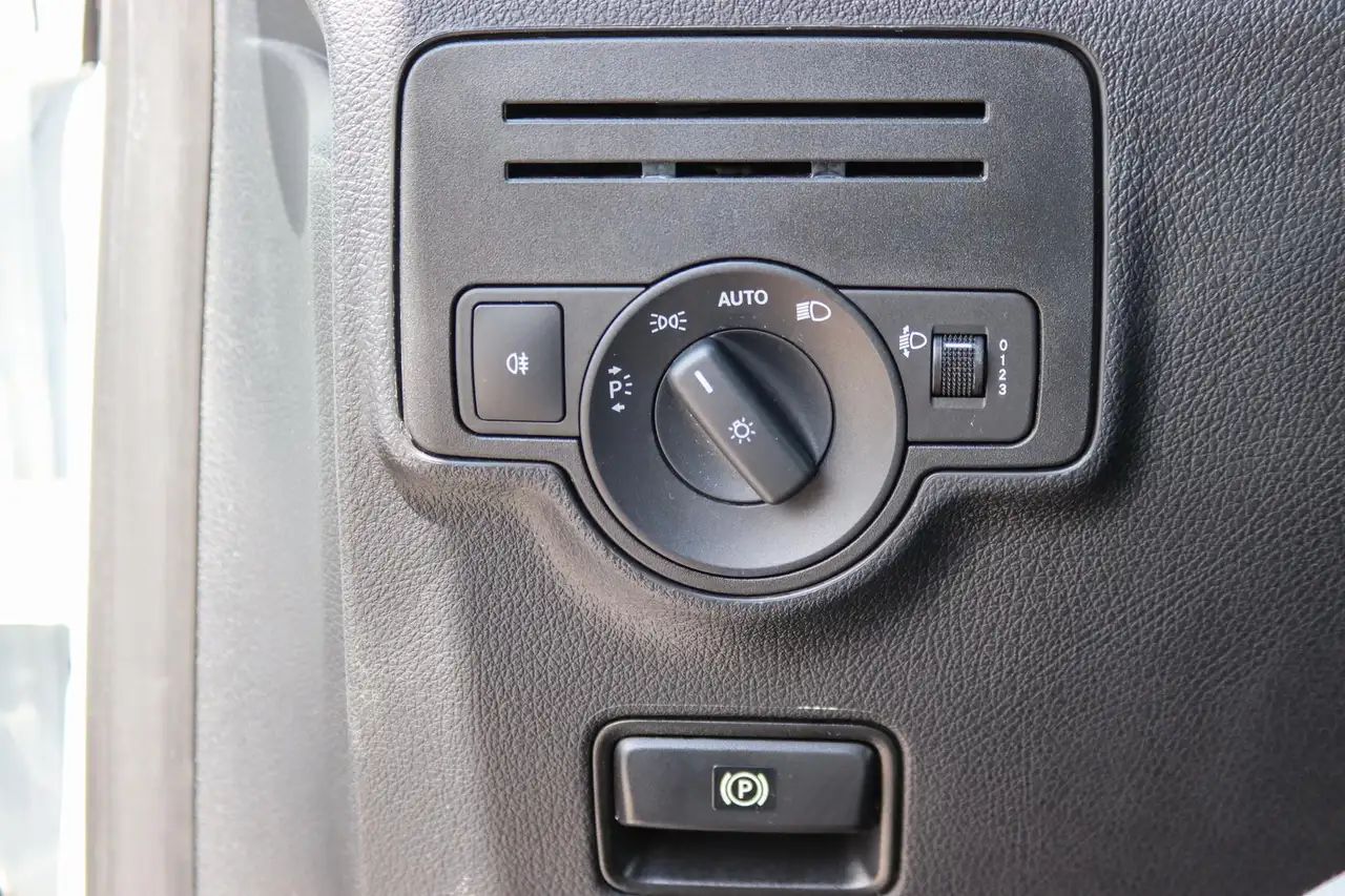 Mercedes-Benz Vito eVito Tourer PRO L2 90 kWh 9-Persoons, DAB, Cruise, миниатюра 10