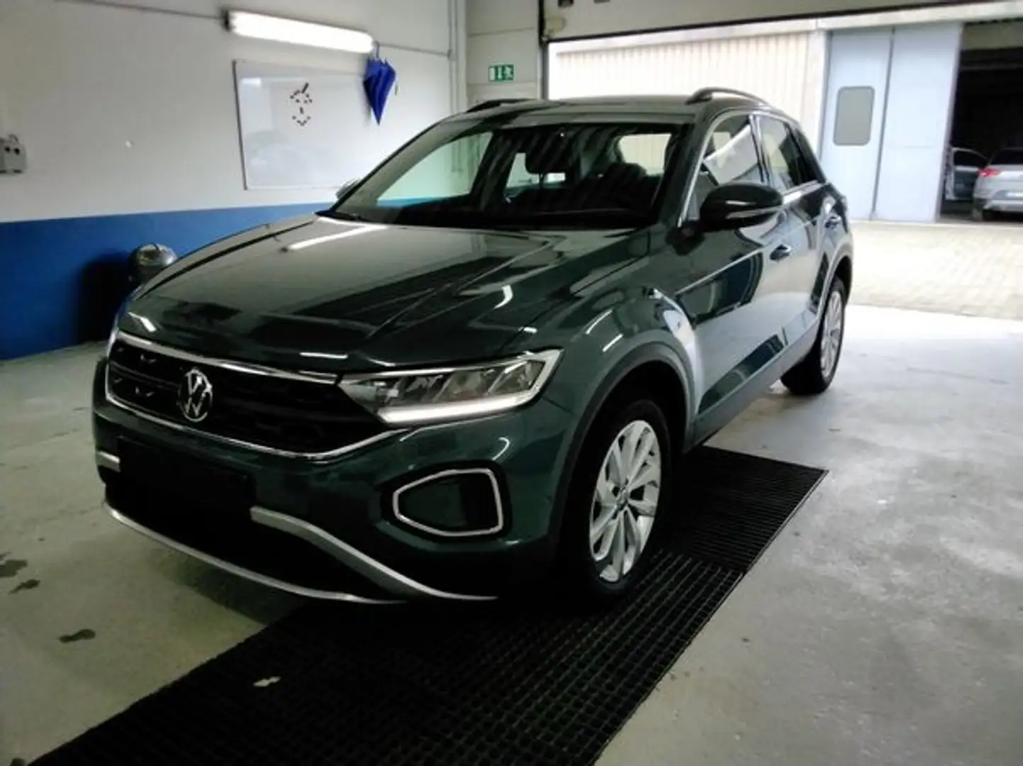 Volkswagen T-Roc Life TSi CarPlay+LED+Navi+Virt+PDC+Kamera Schwarz - 2