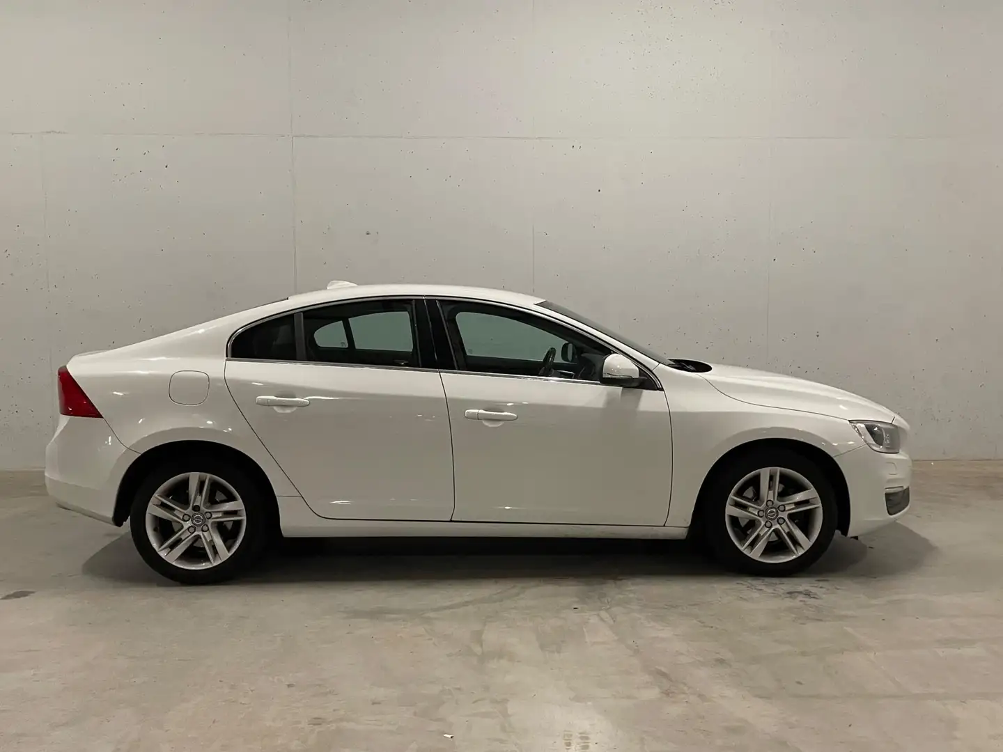 Volvo S60 2.0 D2 Nordic+ Navi Clima Cruise Stoelverwarming bijela - 1