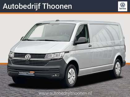 Volkswagen T6.1 Transporter 2.0 TDI L2H1 28 | Trekhaak | CarPlay | Houten vloe