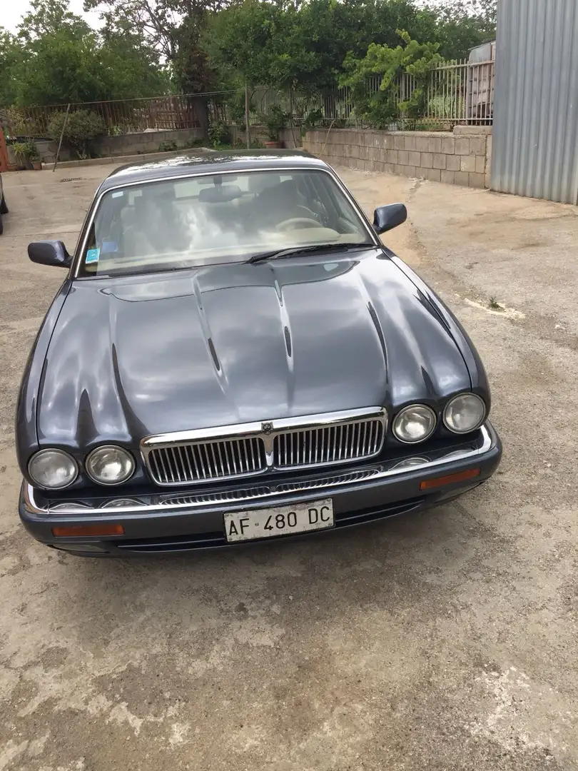 Jaguar XJ6 3.2 S auto - 1