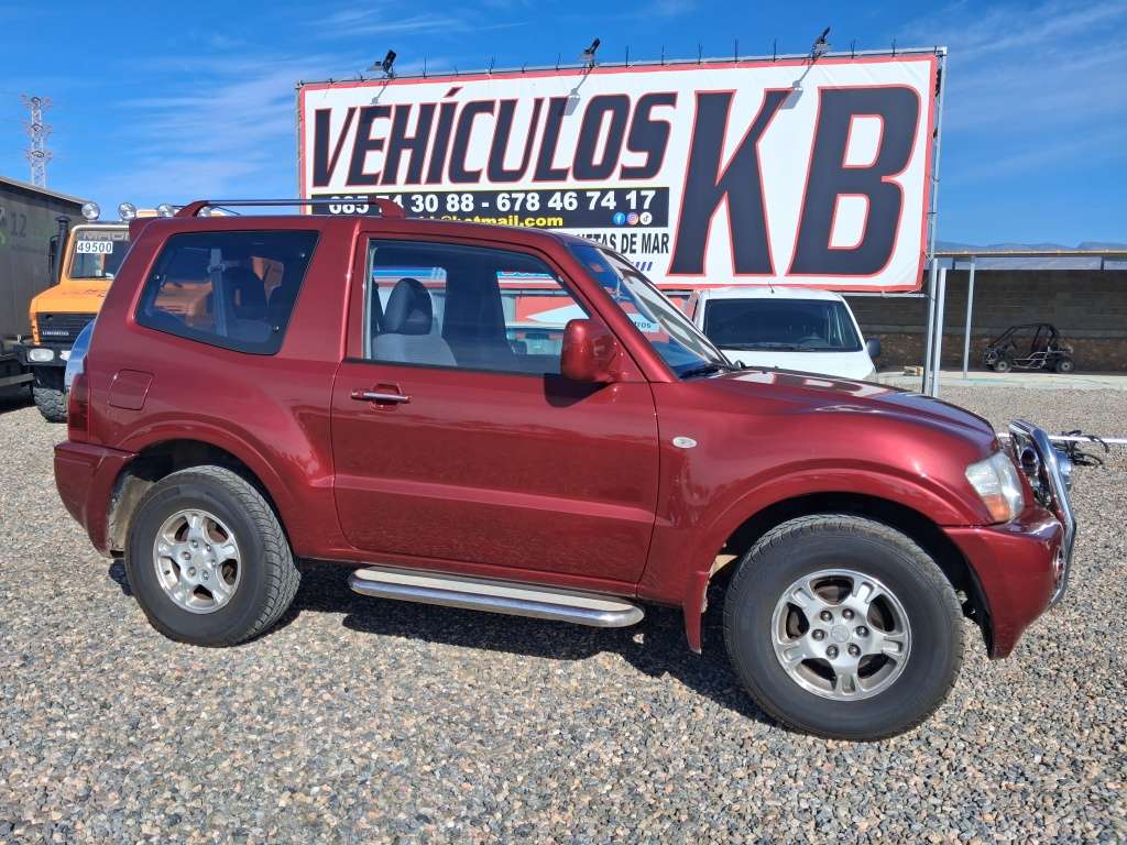 Mitsubishi Montero 3.2 DI-D GLS - foto 1