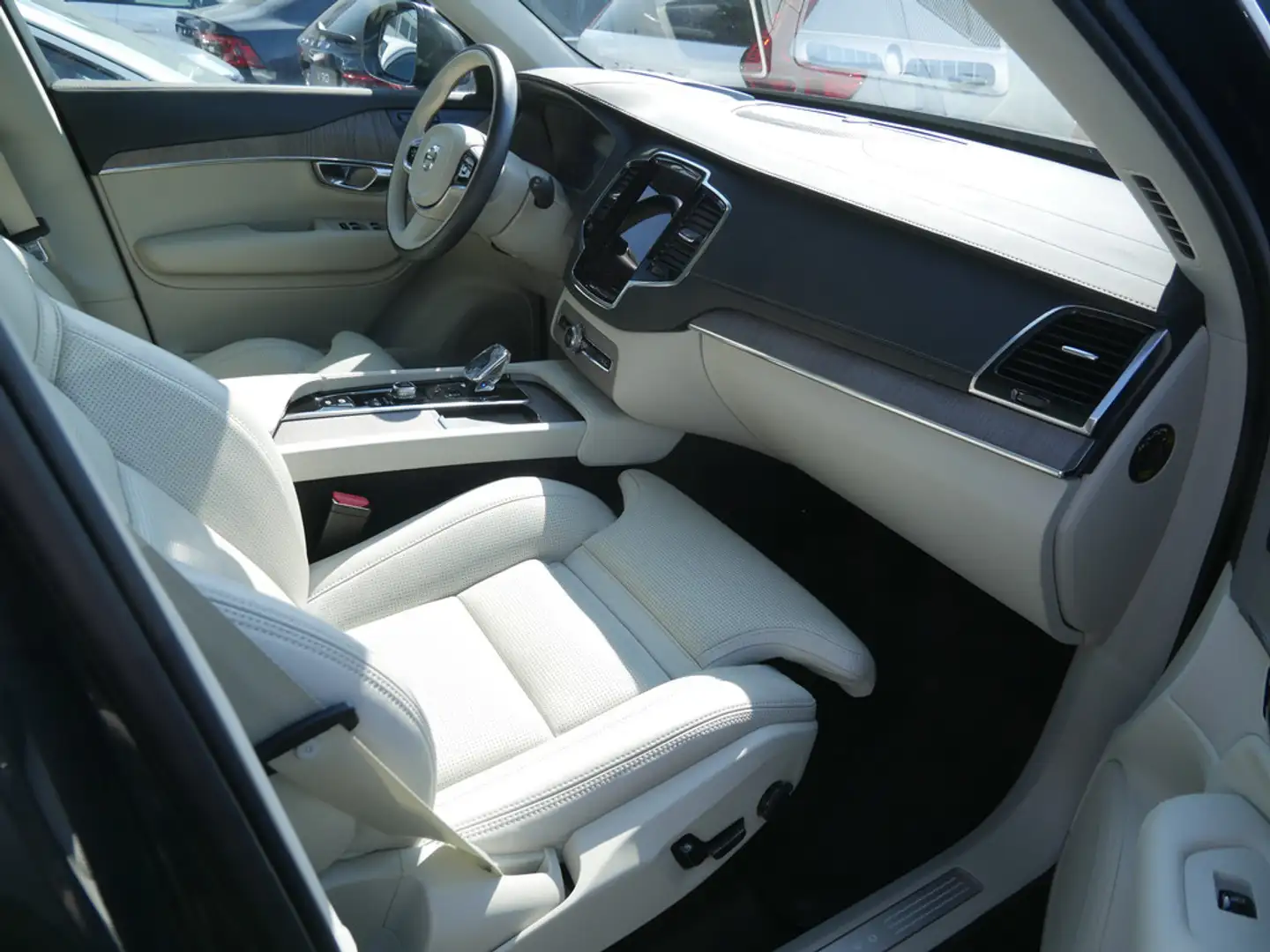 Volvo XC90 D5 Inscription AWD ACC HUD LED PANO 360° Grau - 2