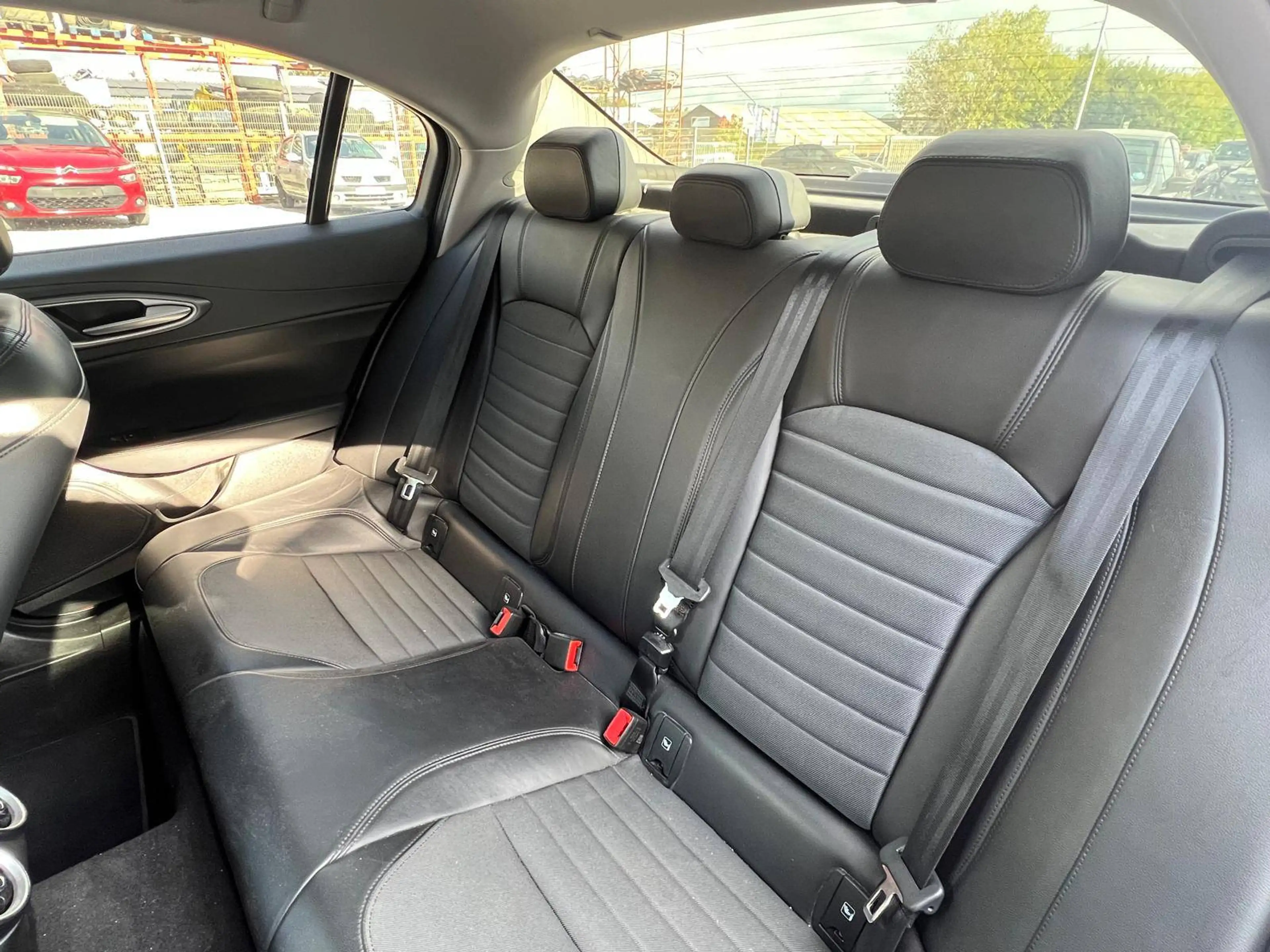 Alfa Romeo Giulia 2.2 JTDm Super // ✅MARCHAND-EXPORT✅ — photo 13