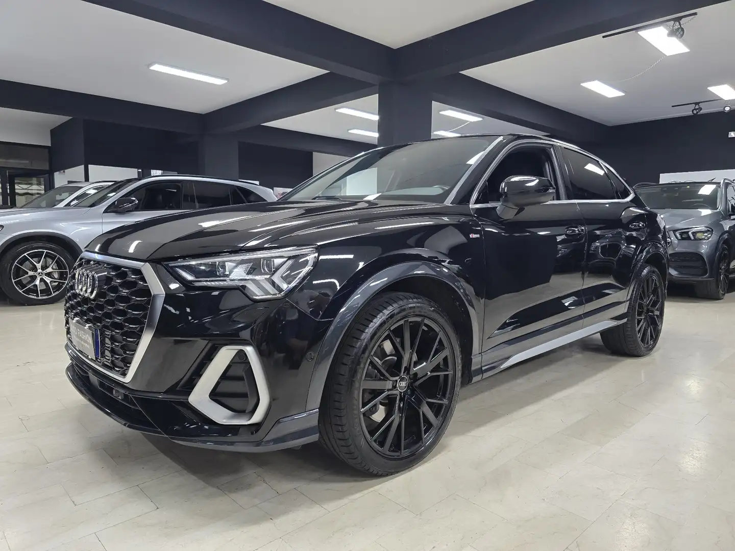 Audi Q3 Q3 SPB 40 2.0 tdi S line quattro 200cv s-tronic Nero - 1