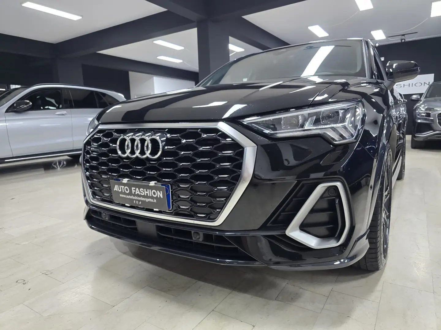 Audi Q3 Q3 SPB 40 2.0 tdi S line quattro 200cv s-tronic Nero - 2