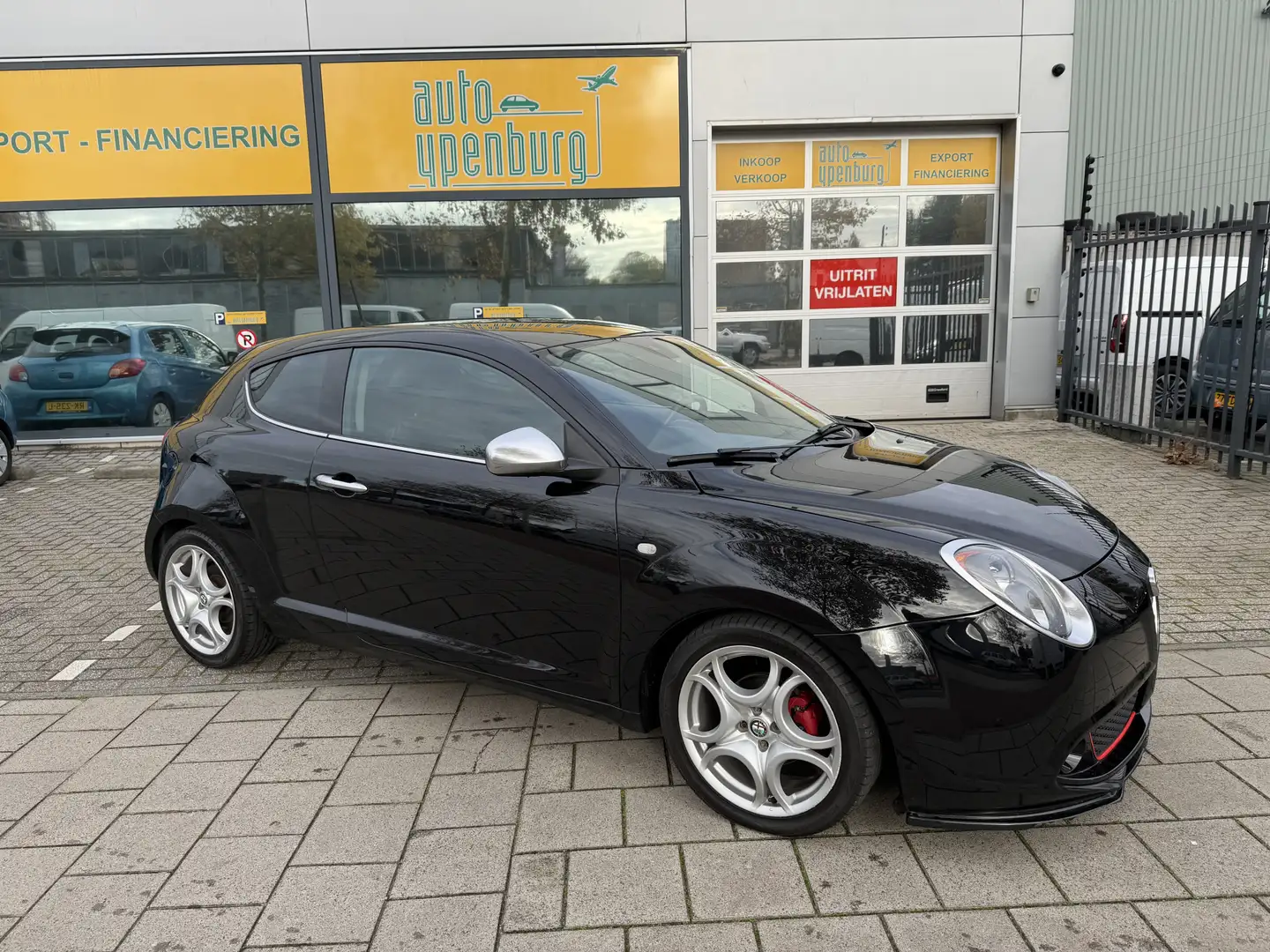 Alfa Romeo MiTo 0.9 TwinAir Junior * 84.629 Km * Airco * Cruise Co Zwart - 2