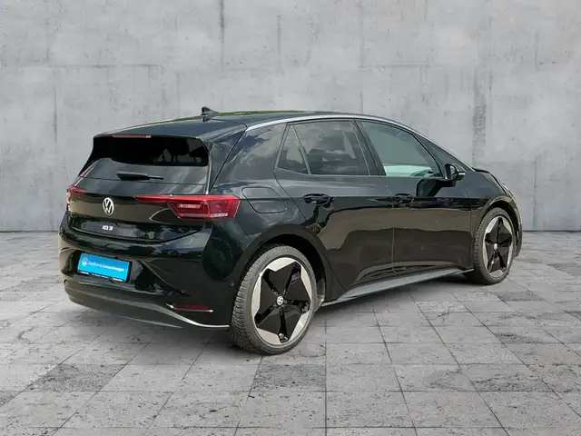 Volkswagen Id.3 view 6