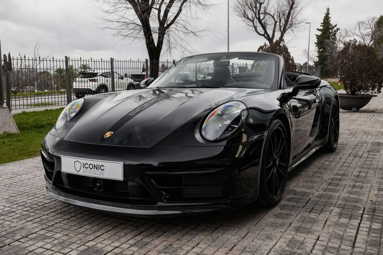 Porsche 992 Carrera GTS Cabriolet PDK Negro - 2