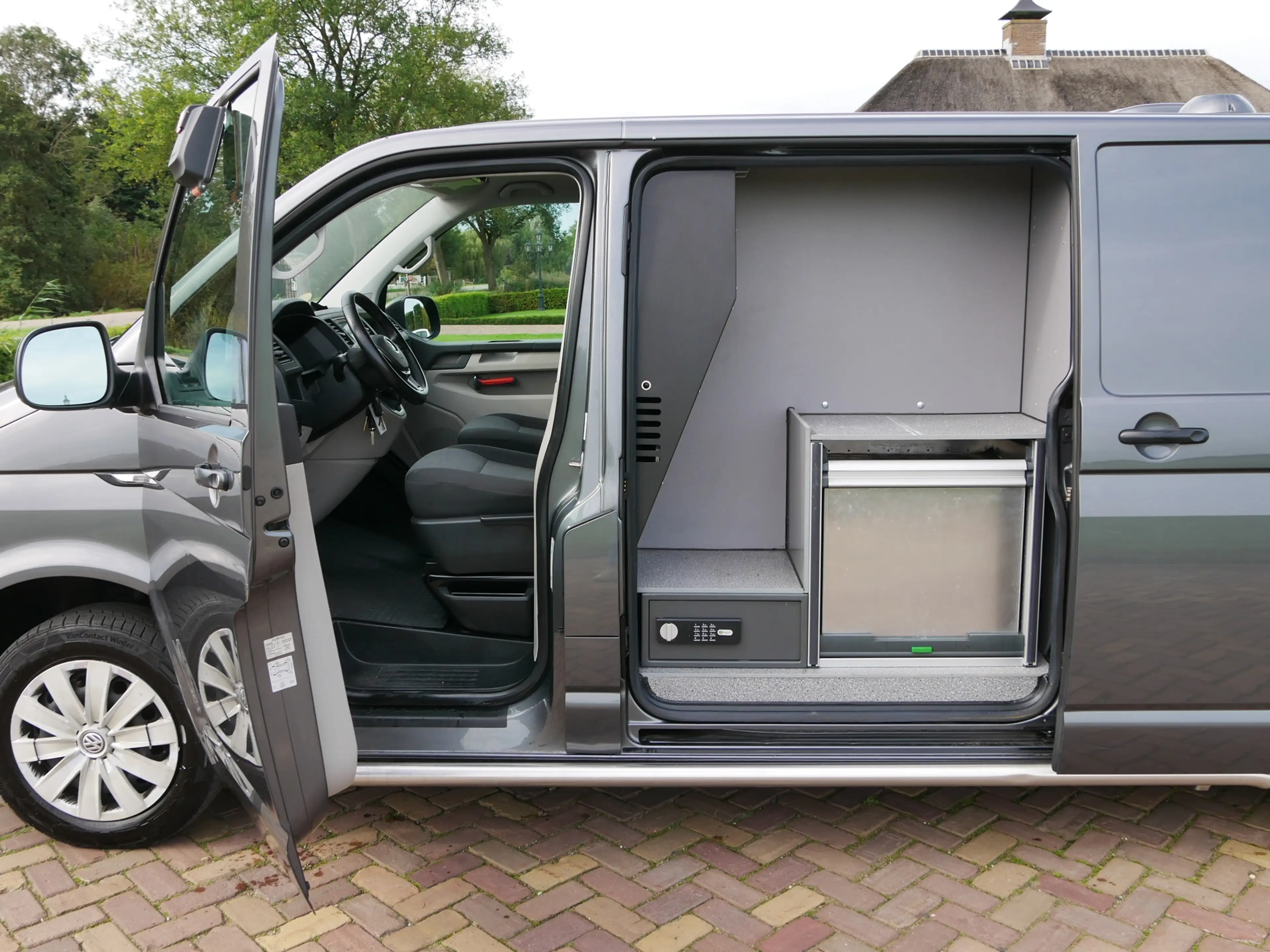 Volkswagen Transporter 2.0 TDI L2H1 Highline 110kW DSG | AC | NAVI | CAME — photo 12
