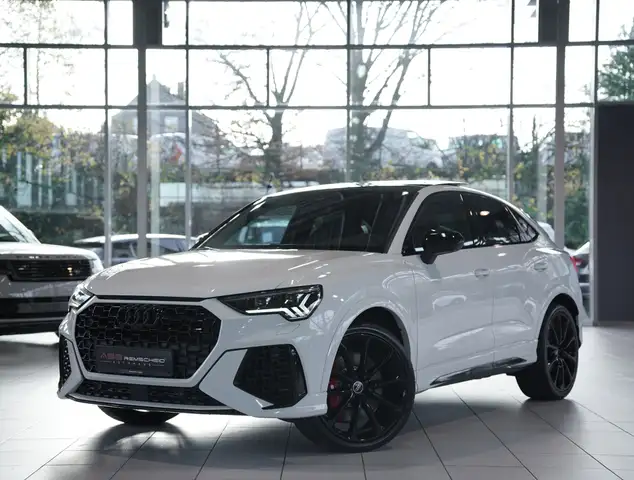 Audi RS Q3 main image