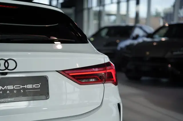 Audi RS Q3 view 13