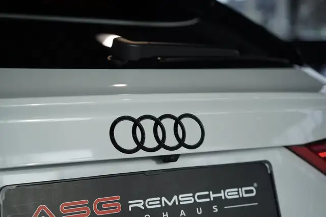 Audi RS Q3 view 14