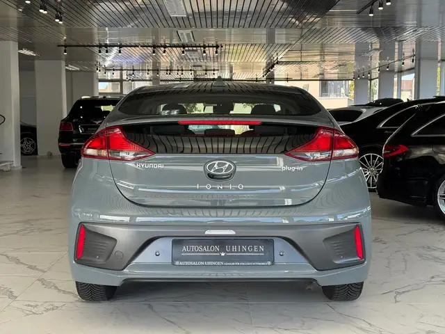 Hyundai IONIQ view 7
