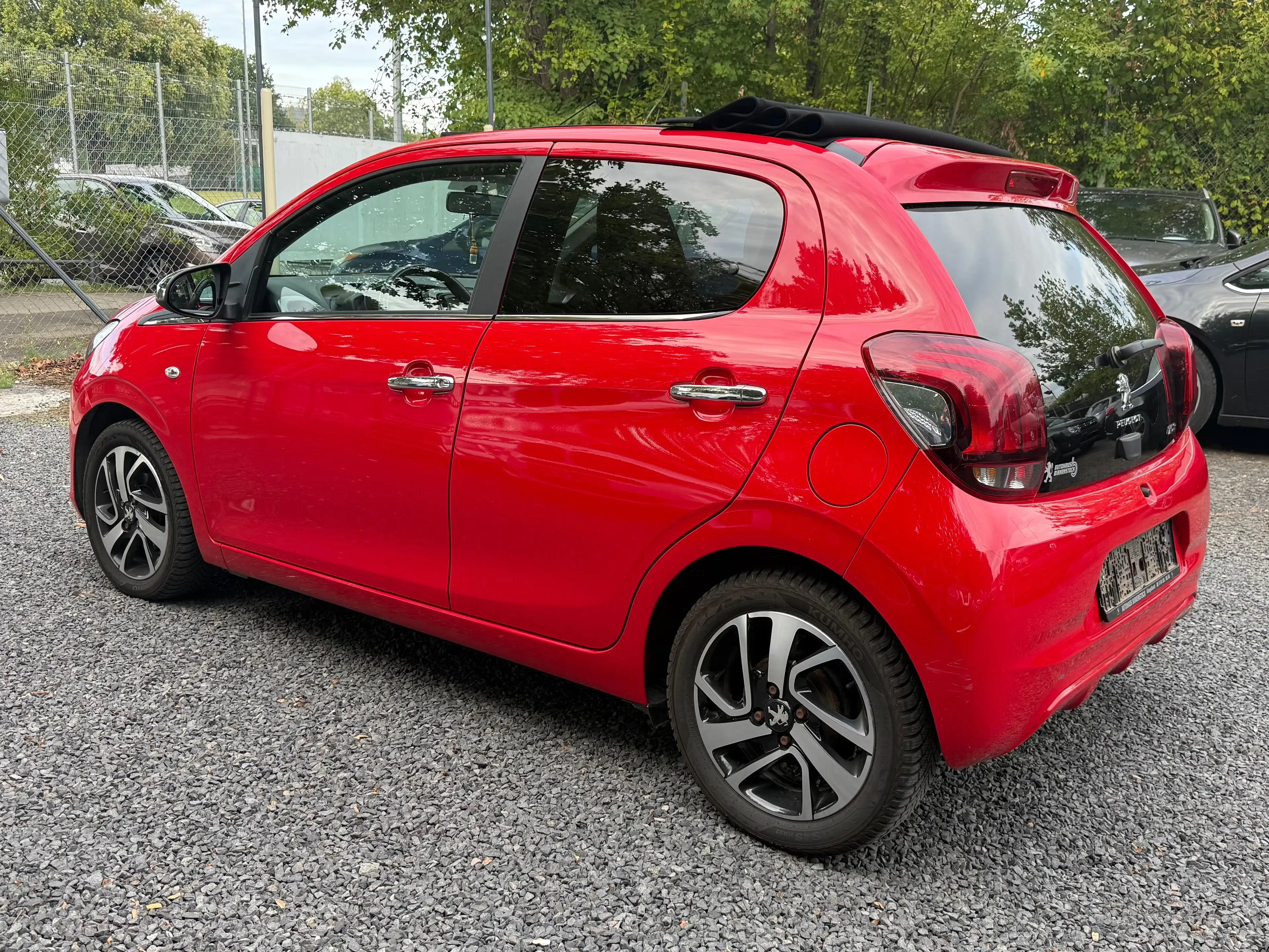 Peugeot 108 108 5-Türer PureTech 82 Top! Active — photo 5