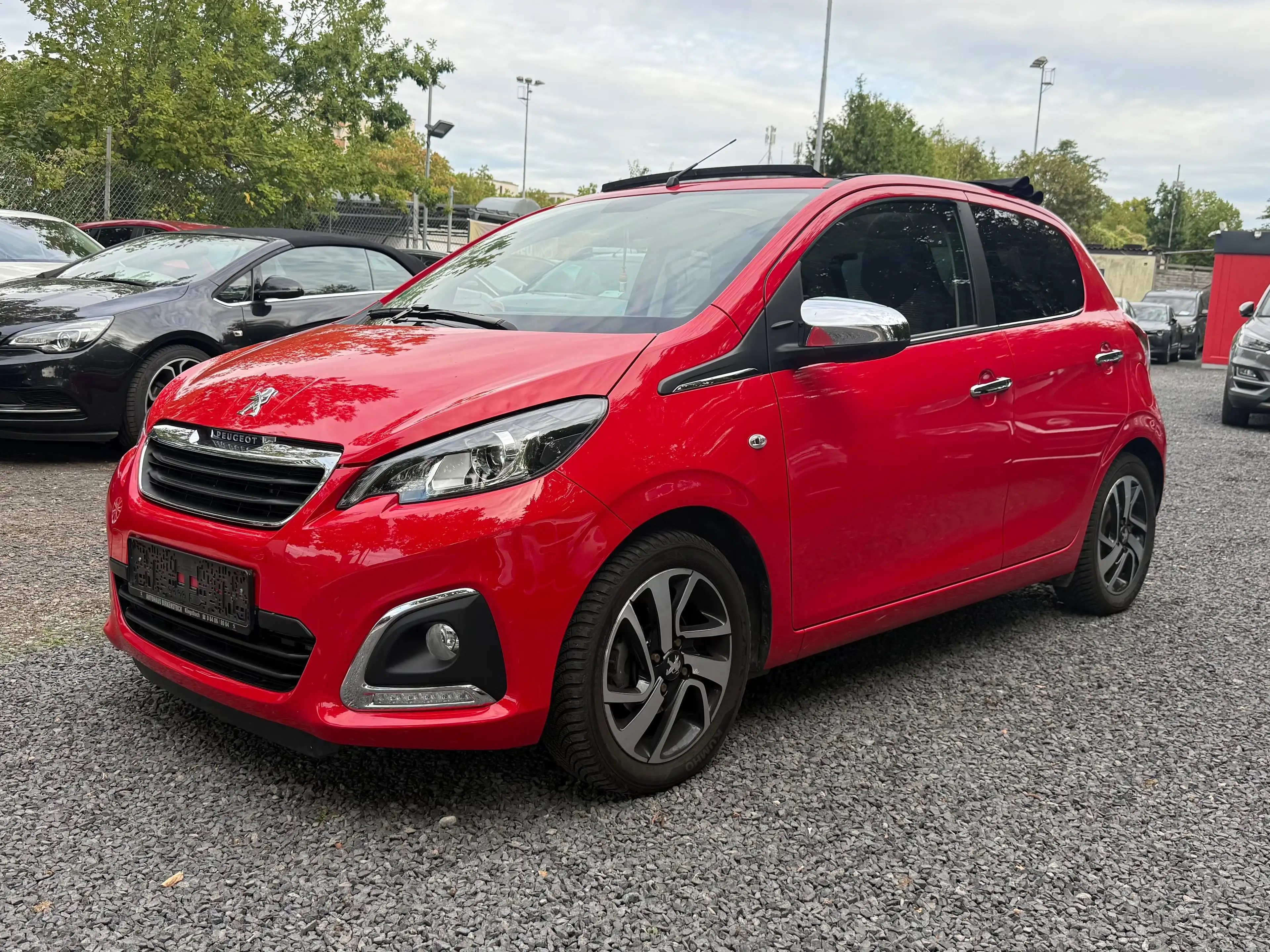 Peugeot 108 108 5-Türer PureTech 82 Top! Active — photo 3