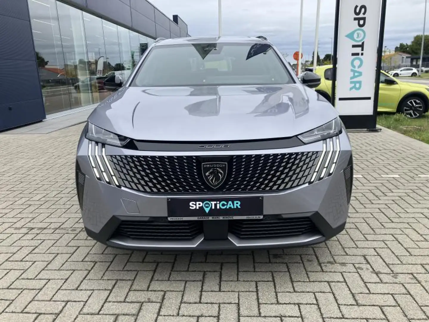 Peugeot 5008 1.2 Hybrid ALLURE e-DSC6 5d 10 Grijs - 2