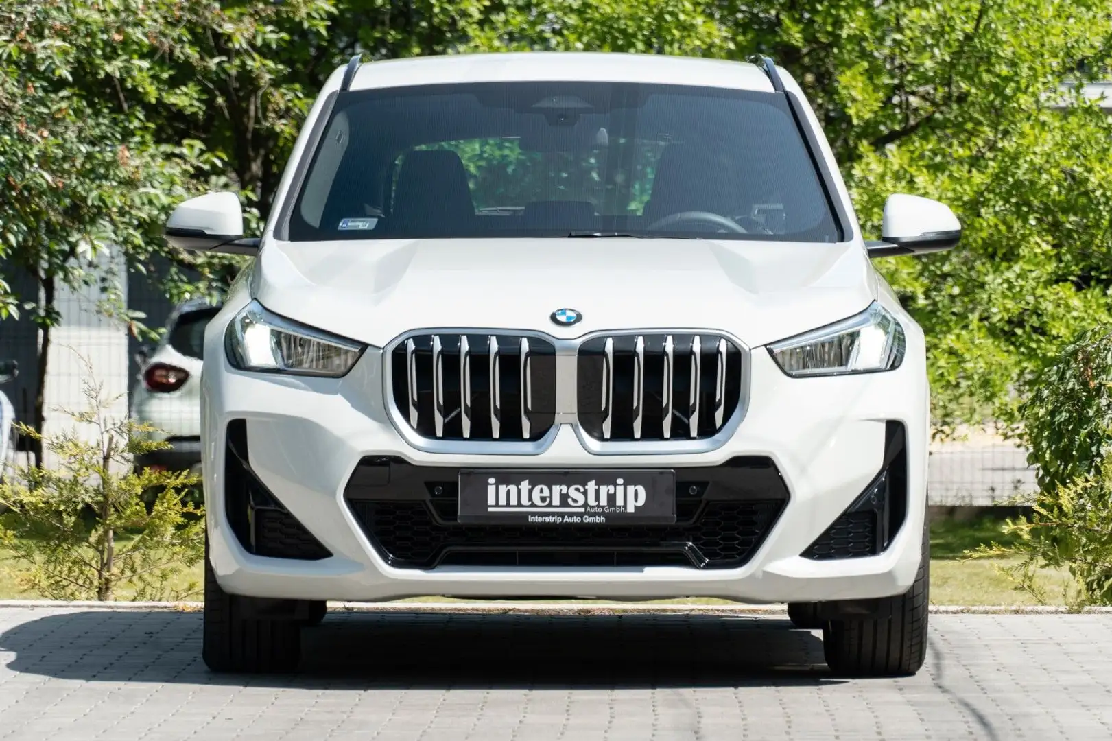 BMW X1 18d sDrive M SPORT.PARK.ASS.SHZ.LED.2 STÜCK Blanc - 2