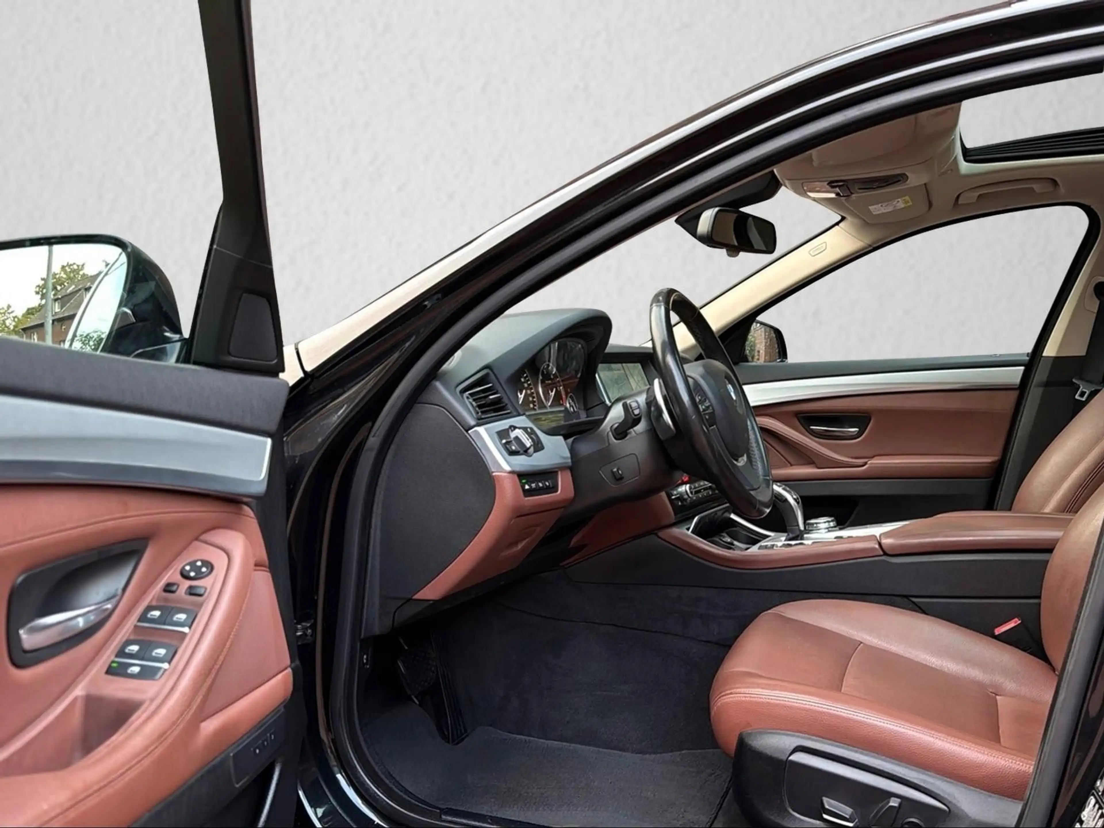 BMW 535 d xDrive Limousine *Schiebedach*Kamera*LED* — photo 12
