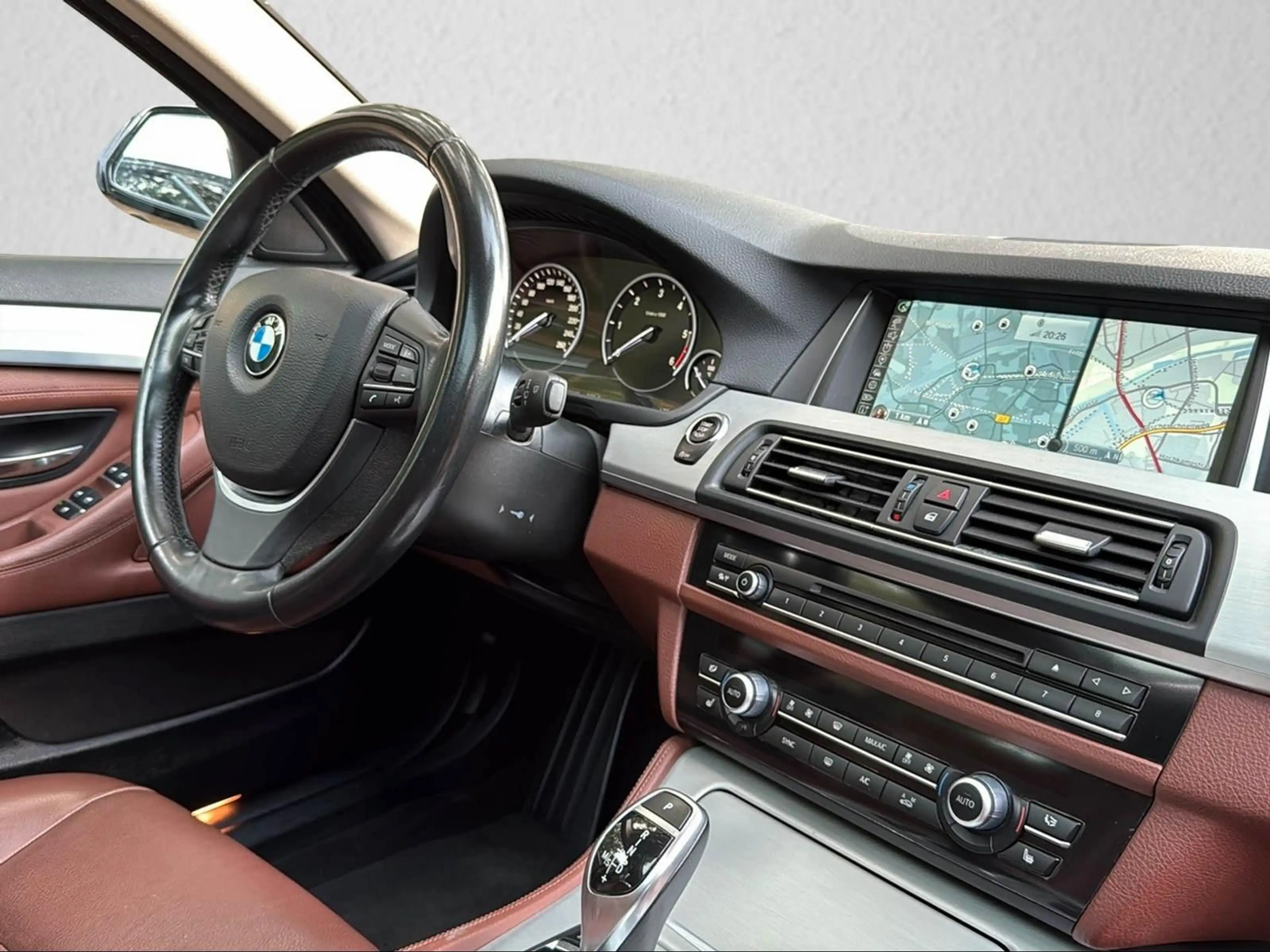 BMW 535 d xDrive Limousine *Schiebedach*Kamera*LED* — photo 10