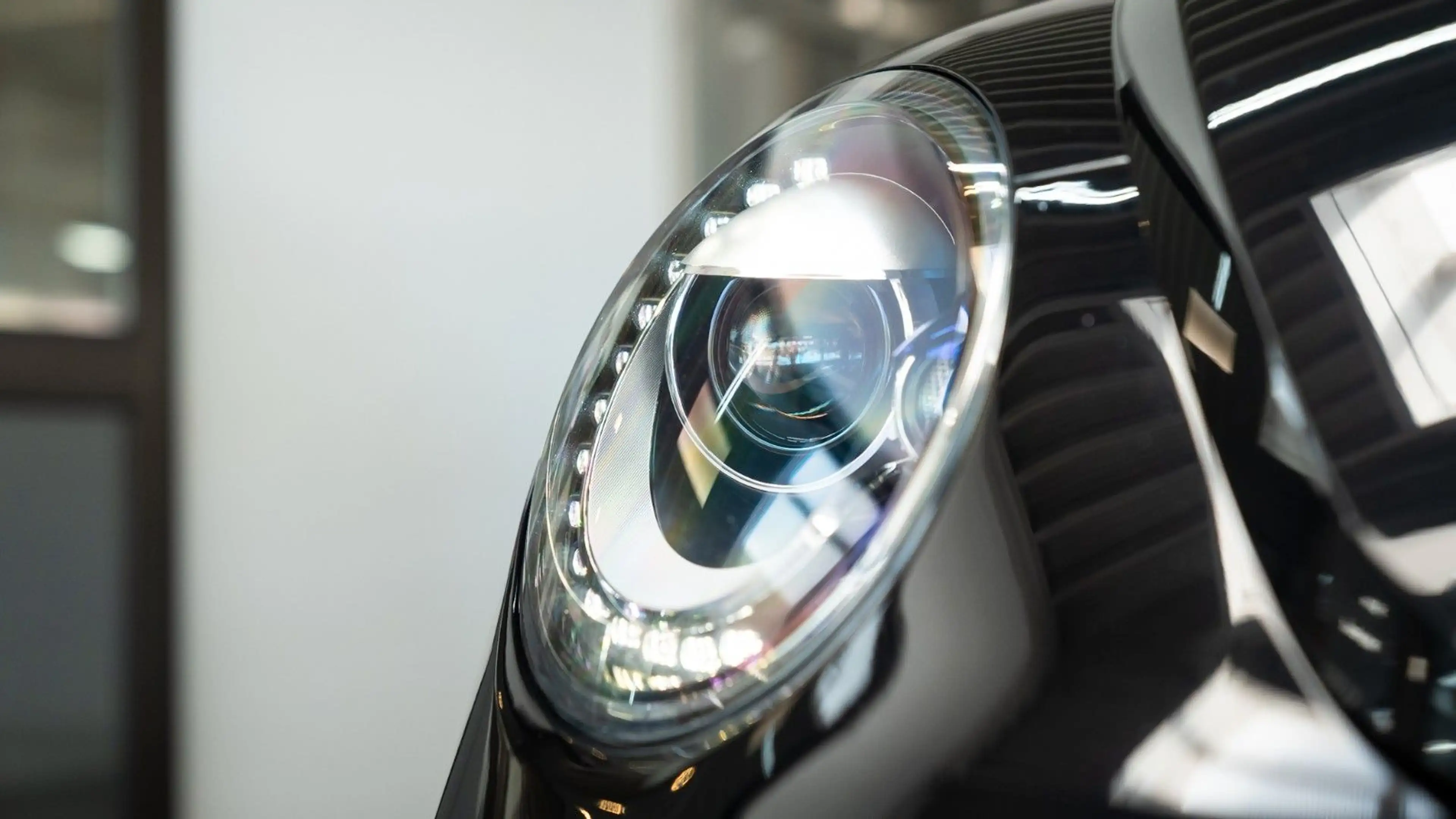 Volkswagen Beetle Lim. Sport BMT PanoDach NAVI uvm. — photo 5