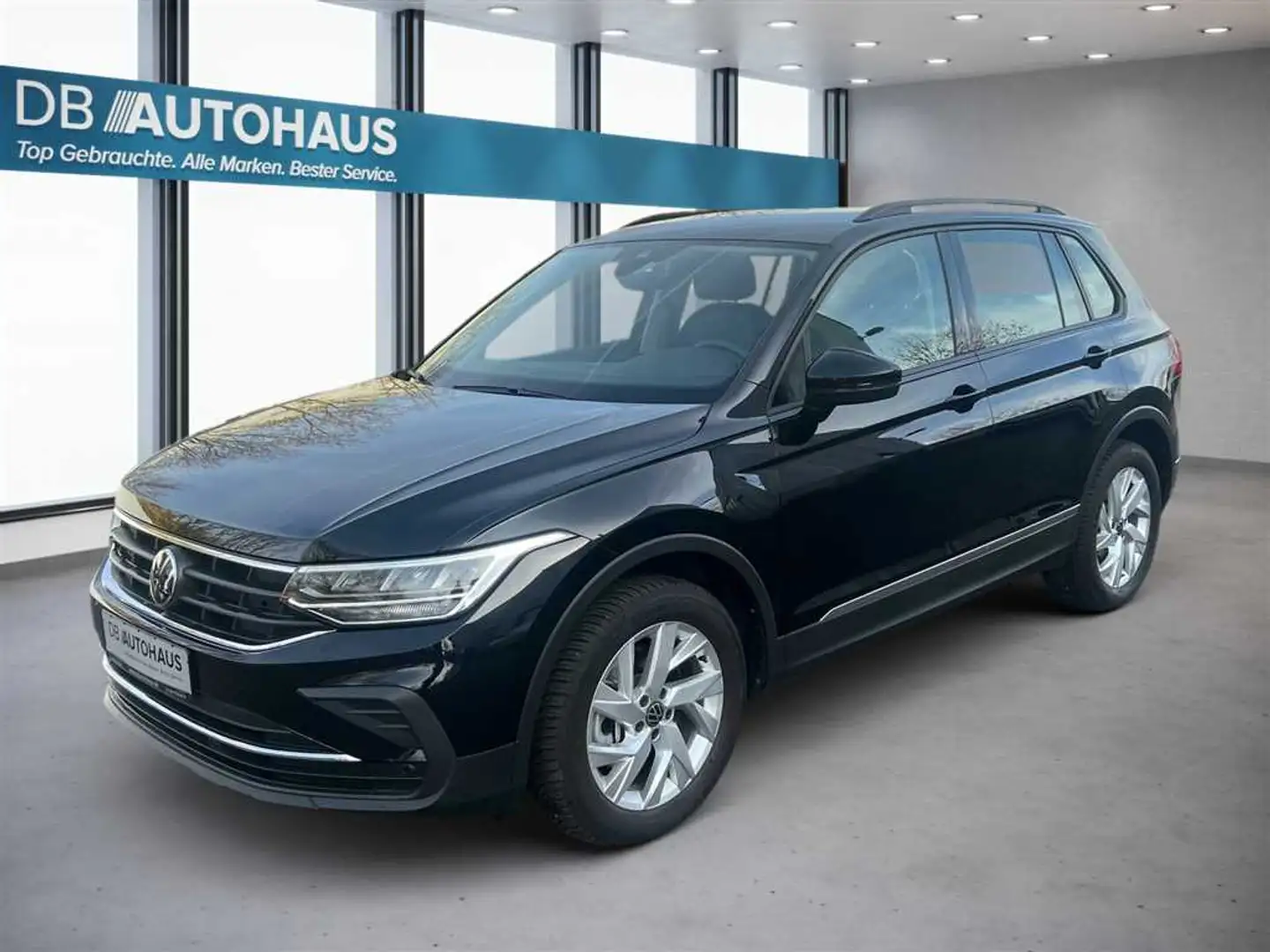 Volkswagen Tiguan Life 2.0 TSI DSG 4MOTION Zwart - 1