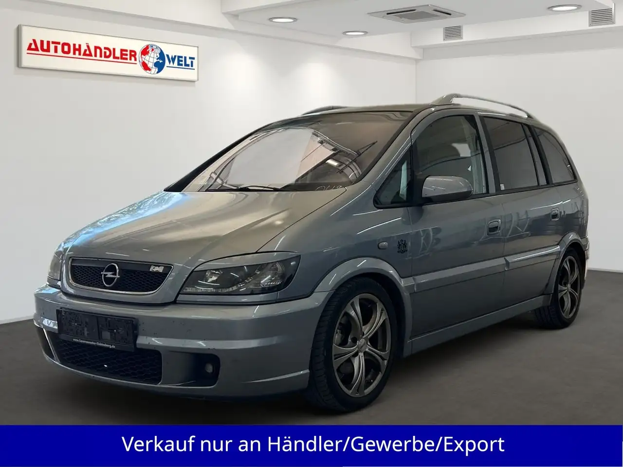 Opel Zafira 2.2 DTI 7-Sitzer AAC Leder SHZ AHK — photo 1 of 18