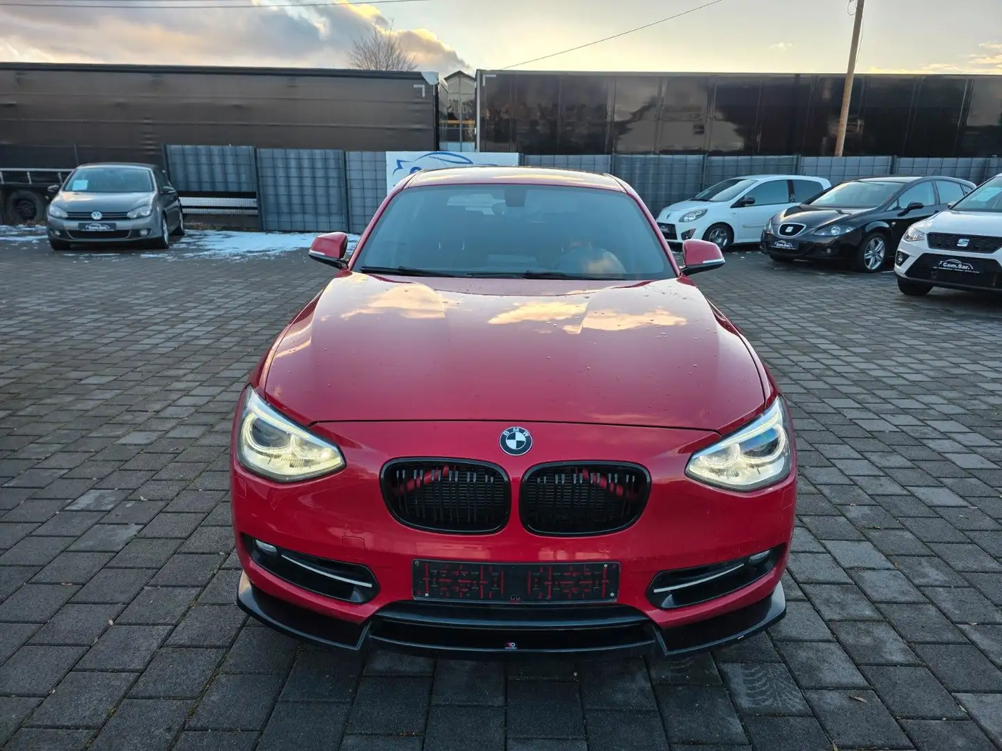 BMW 118 i Sport *Alu-Felgen*TÜV-07/2027*Parktronic*+ Rot - 2