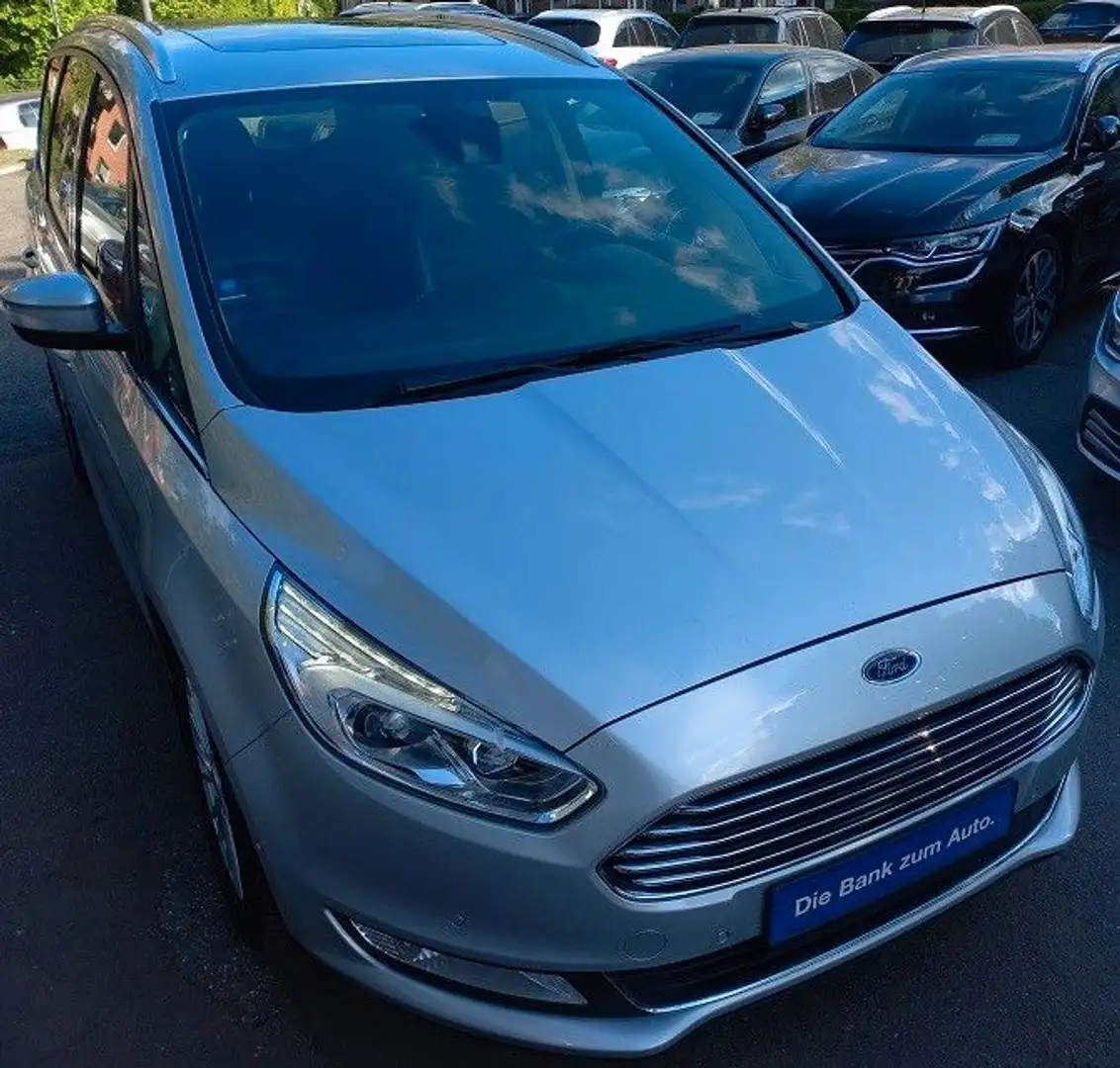 Ford Galaxy 2,0 TDCi Titanium Aut Leder Klima Navi BC Plateado - 2