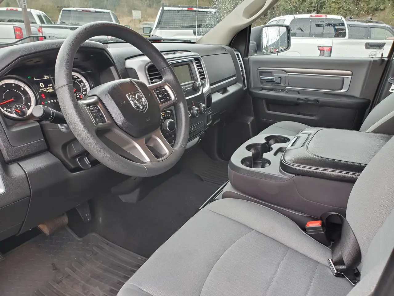RAM 1500 снимка RAM 1500