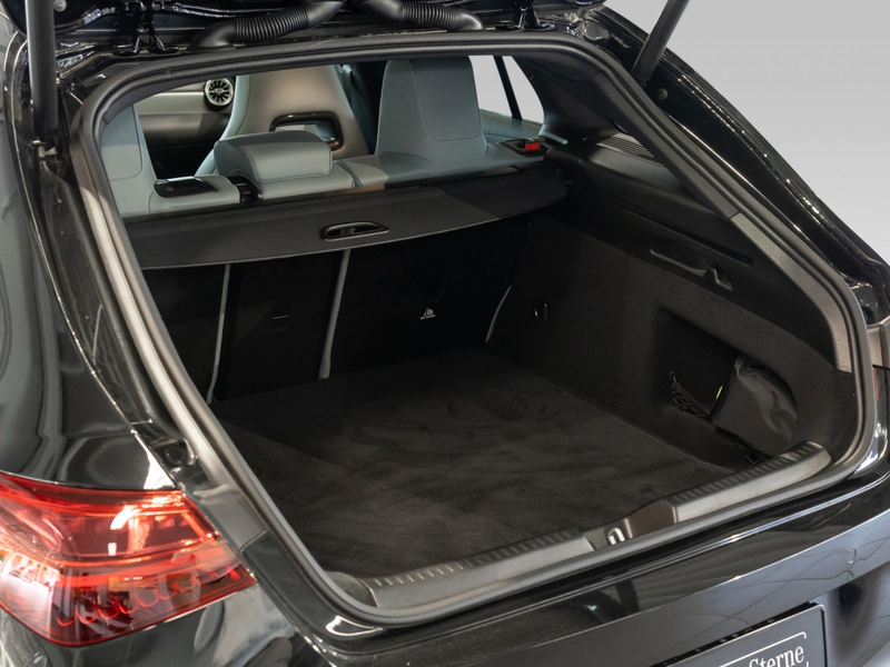 Mercedes-Benz CLA 250 4M SB , AMG NIGHT KAMERA PANO SPUR PDC — photo 10