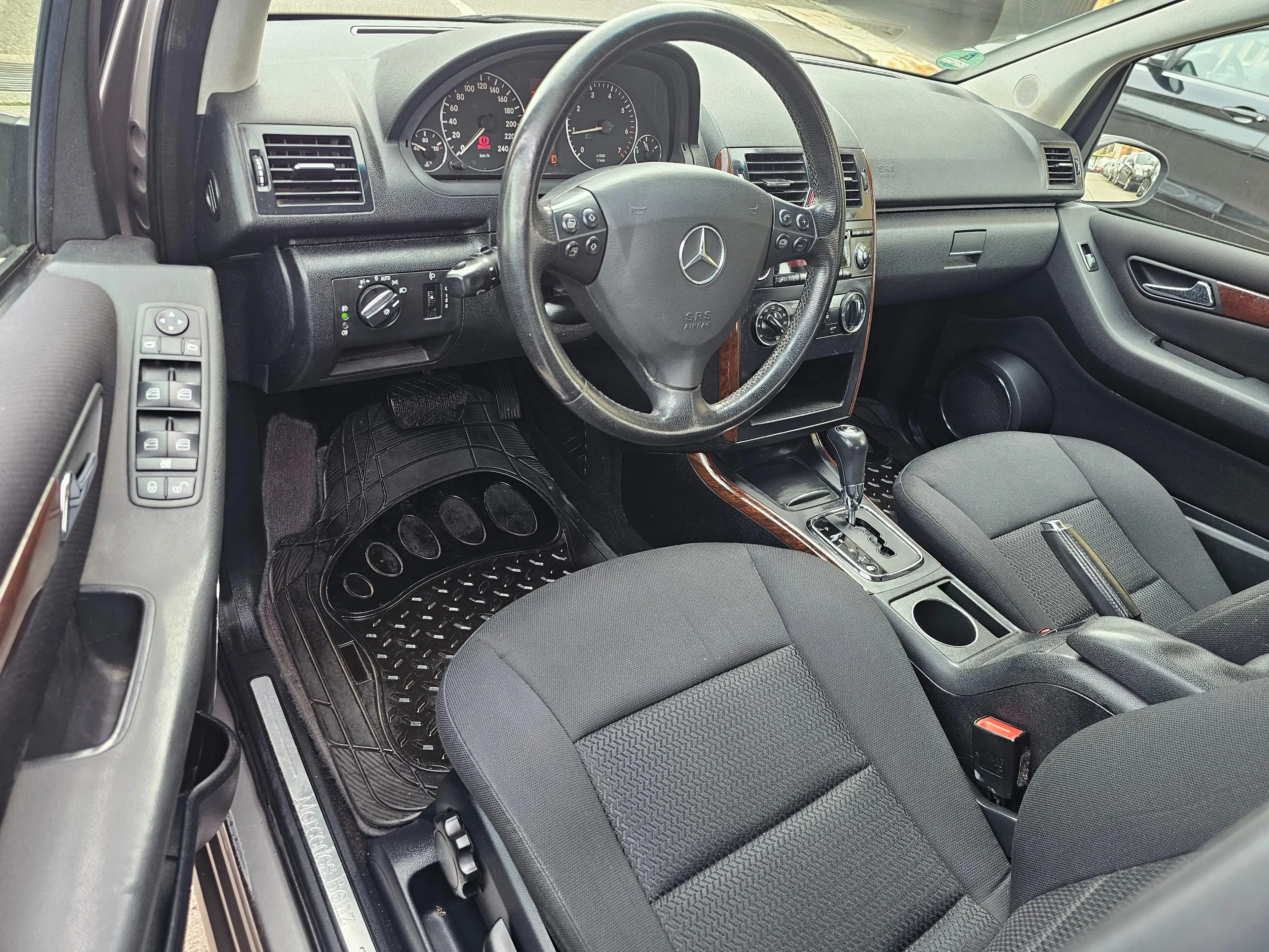 Mercedes-Benz A 150 A 150 Automatik Klima tüv 03.2027 — photo 9