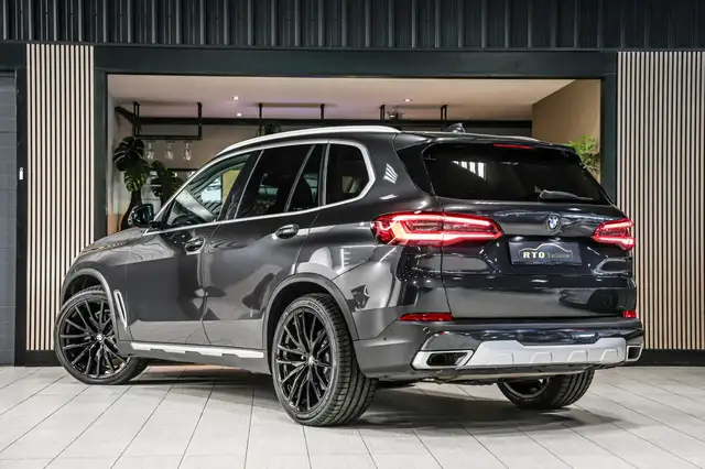 BMW X5 X5 view 3
