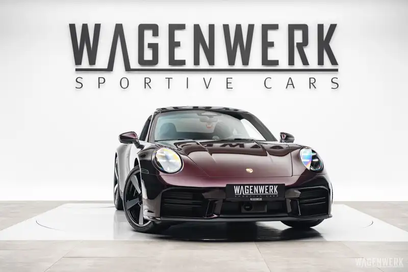 PORSCHE 911
