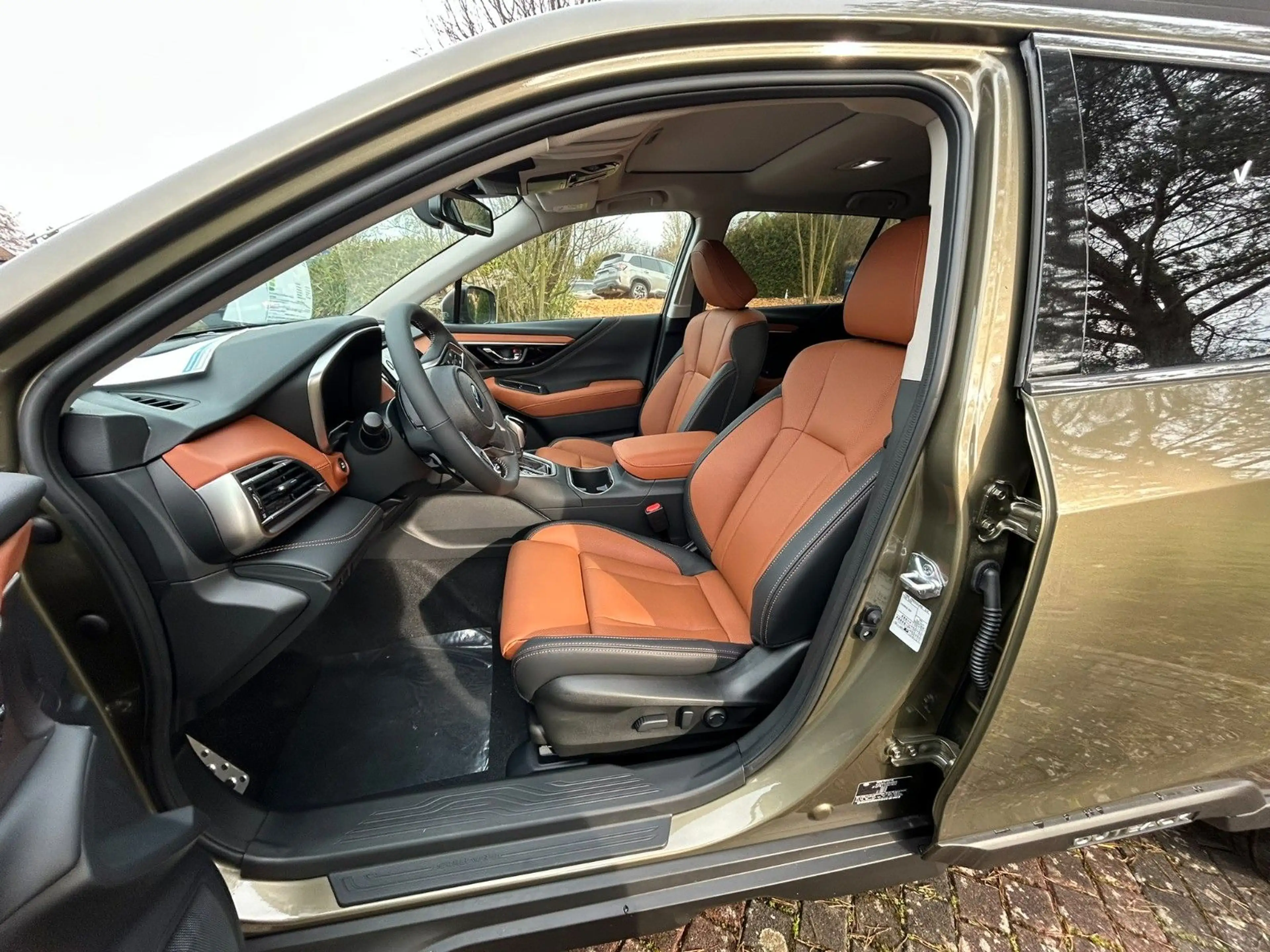 Subaru OUTBACK 2.5i Platinum Lineartronic Modell 2025 — photo 11