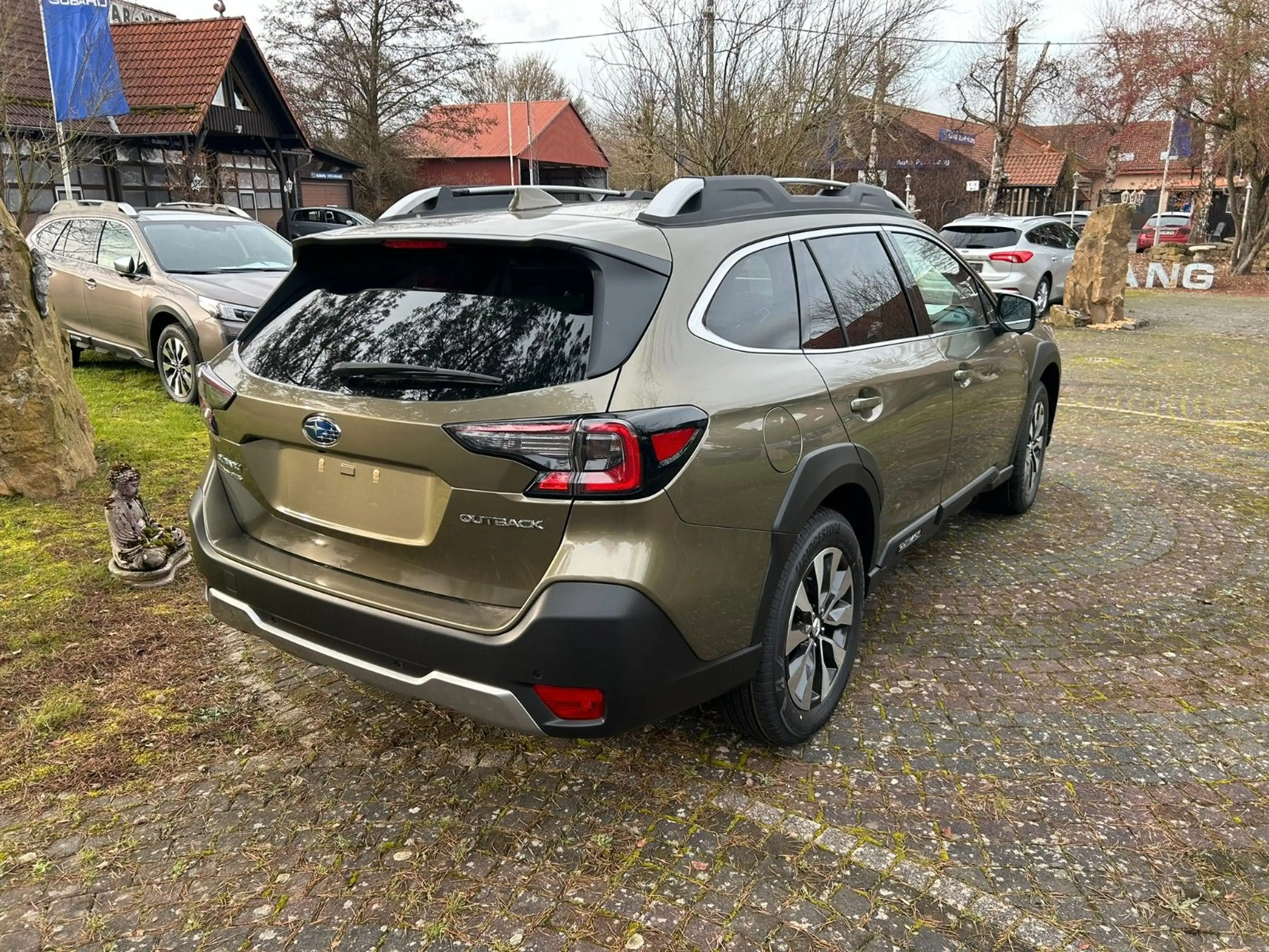 Subaru OUTBACK 2.5i Platinum Lineartronic Modell 2025 — photo 6