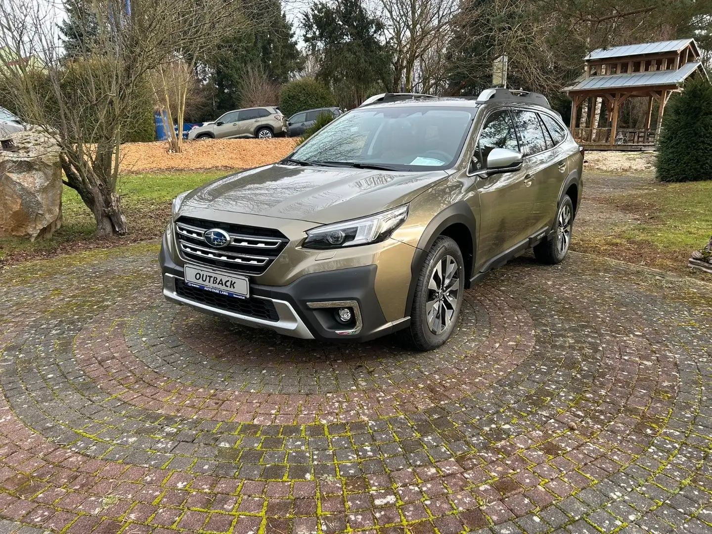 Subaru OUTBACK 2.5i Platinum Lineartronic Modell 2025 Grün - 1